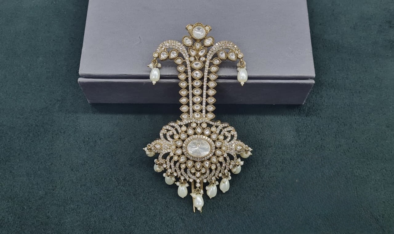 Kundan Kalangi 04727 - 8