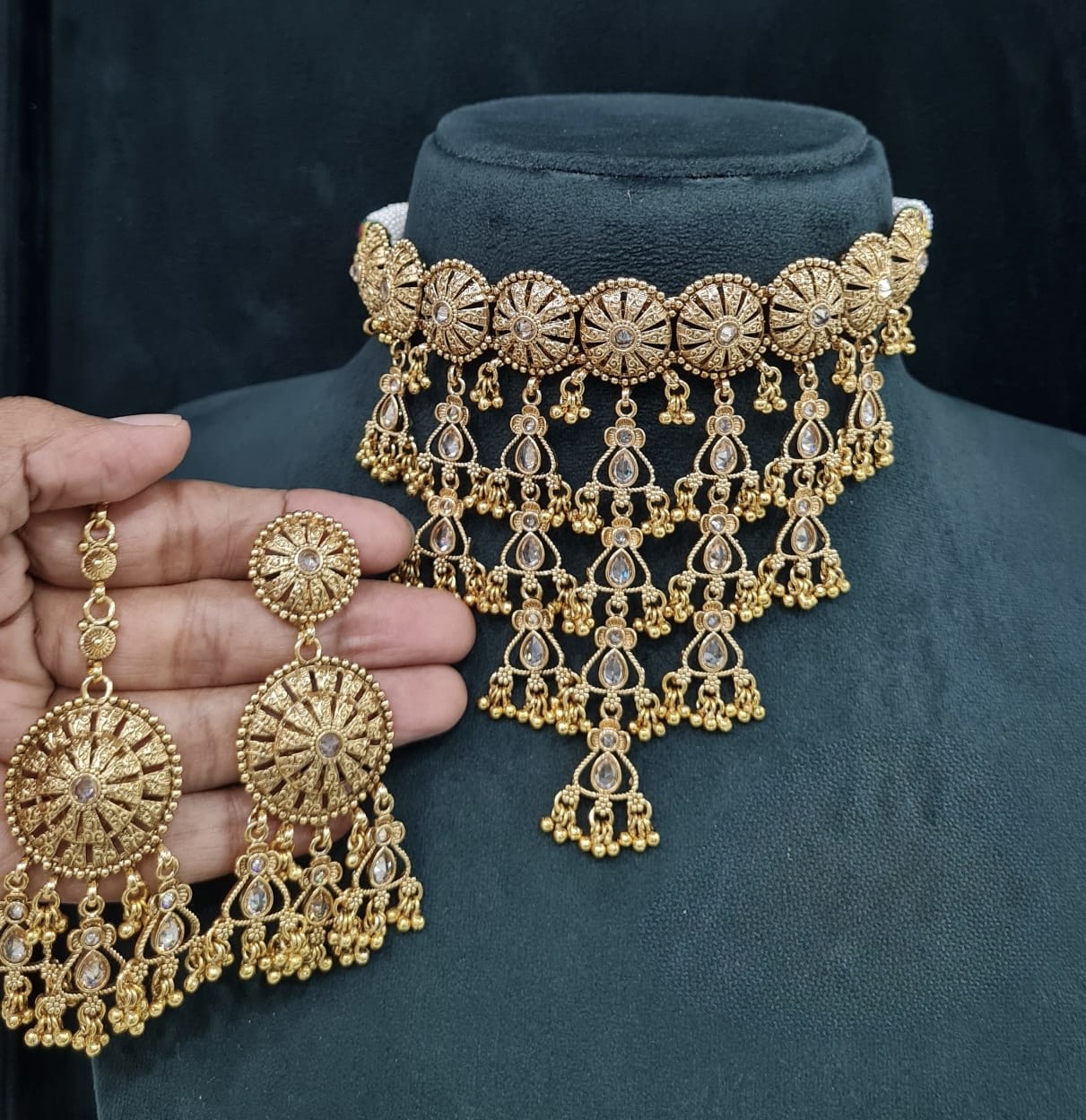 Antique Choker 04630 - 3