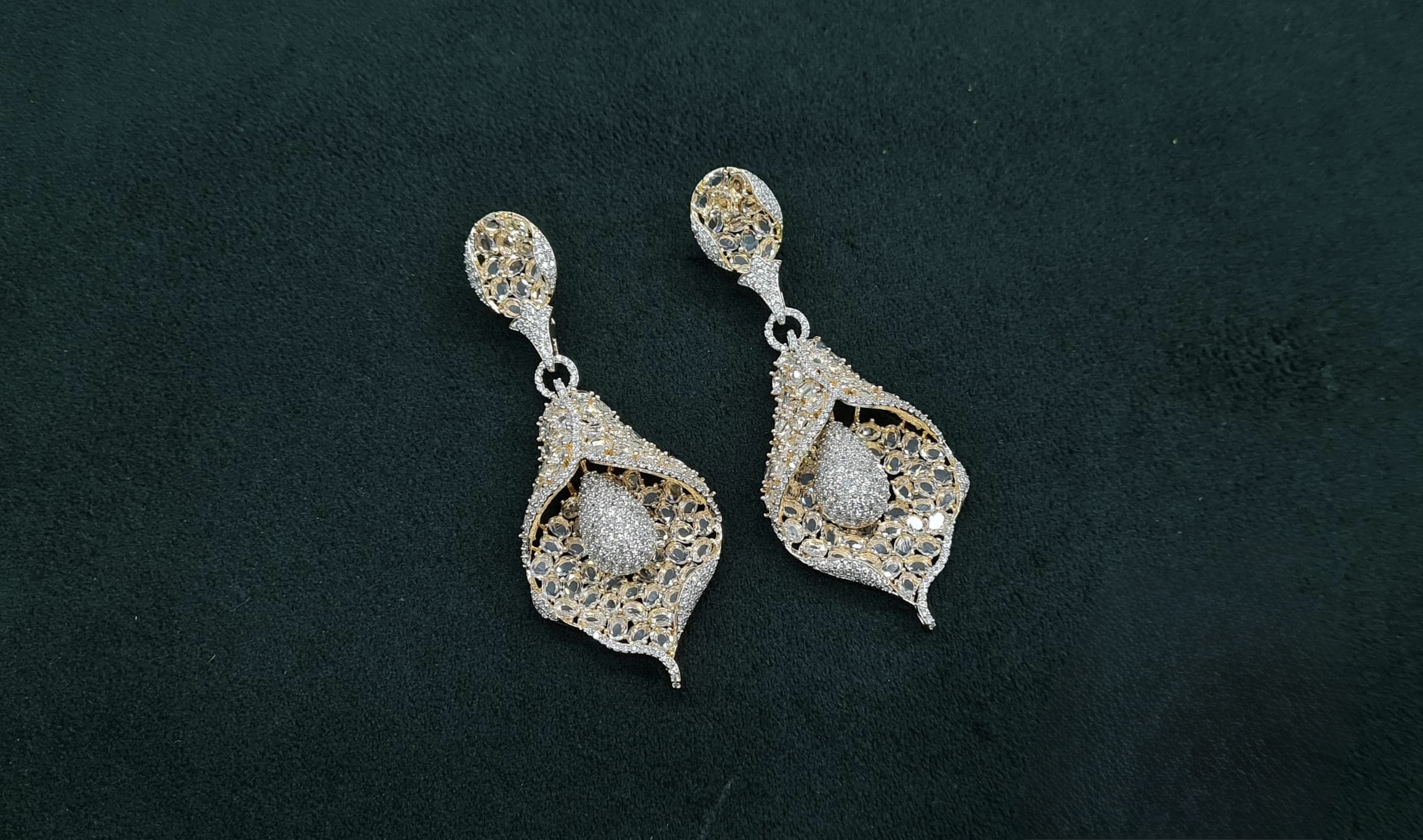 Cz Earrings 08982 - 11