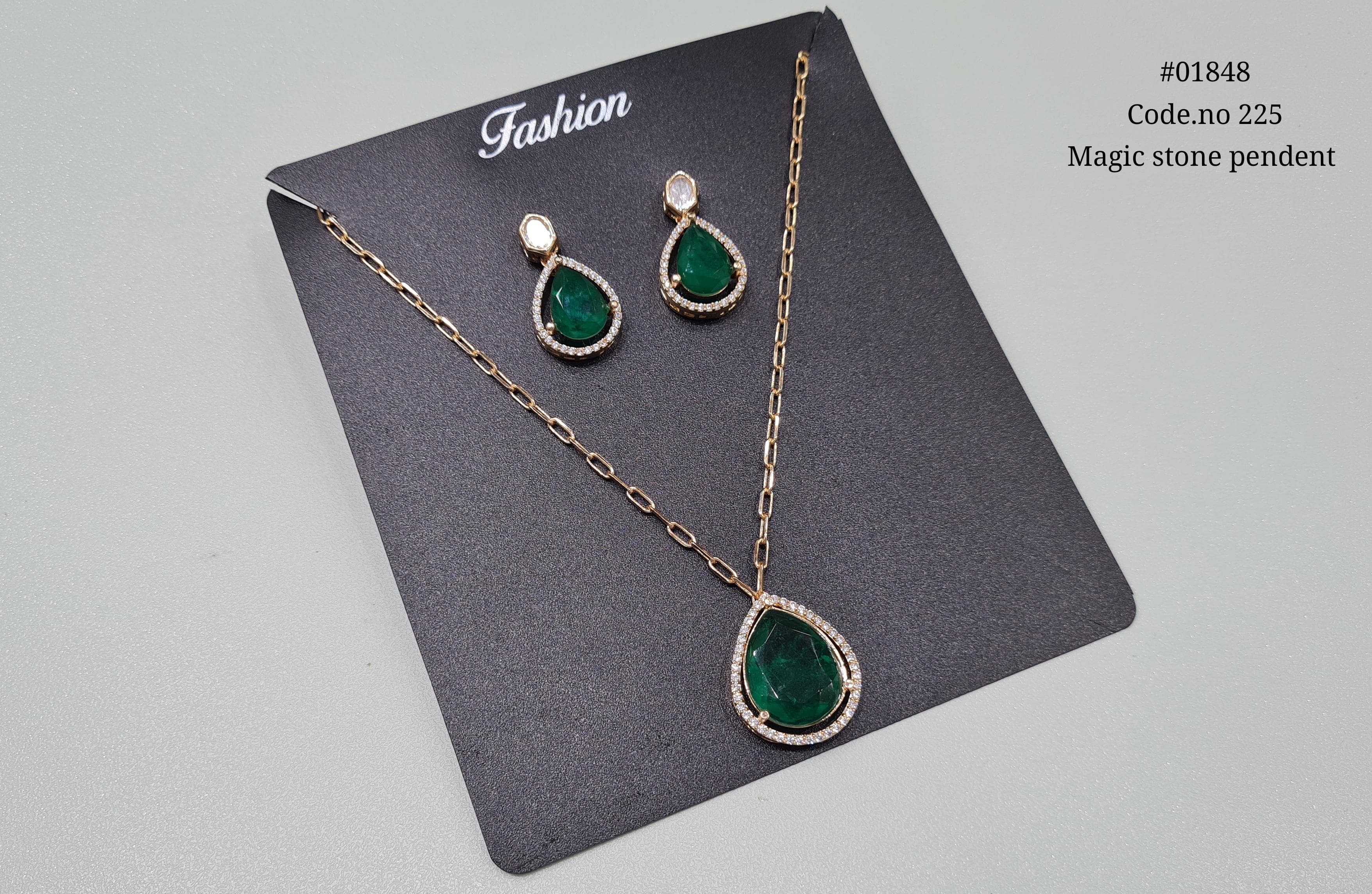 Magic Pendant 01846 - 8