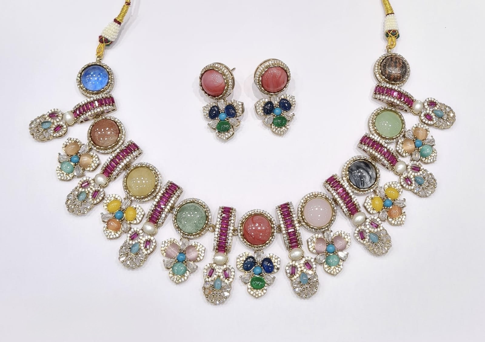 Sabyasachi Necklace 10590 - 2