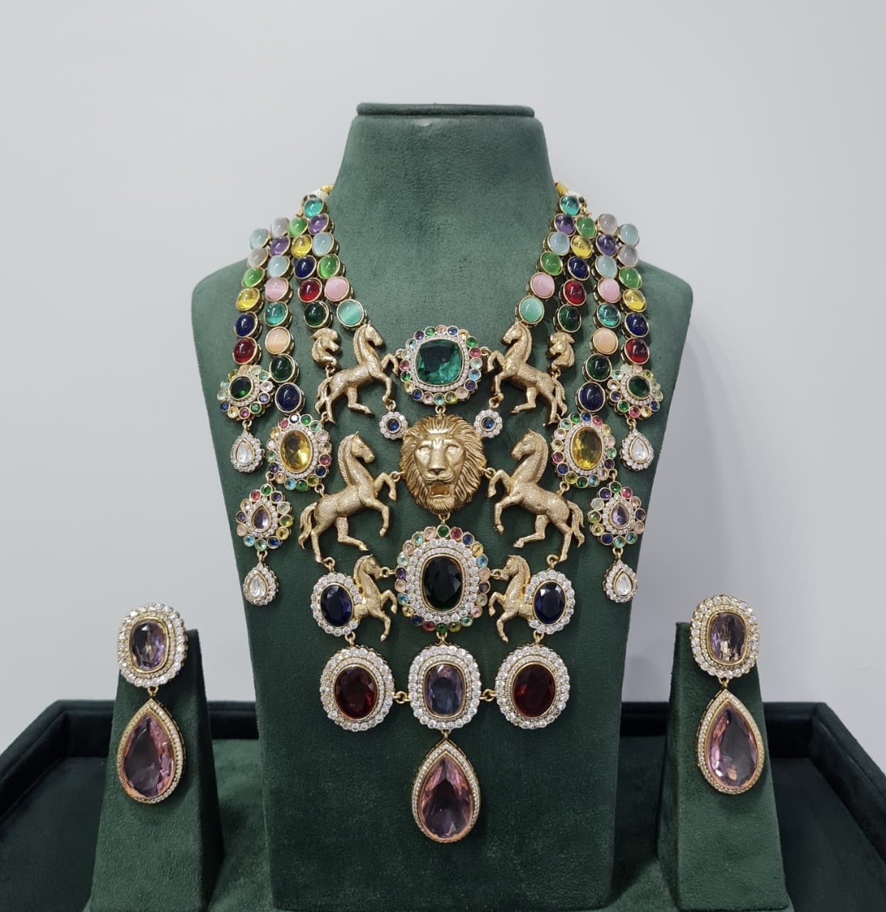 Sabyasachi Bib Necklace 08730 - 4