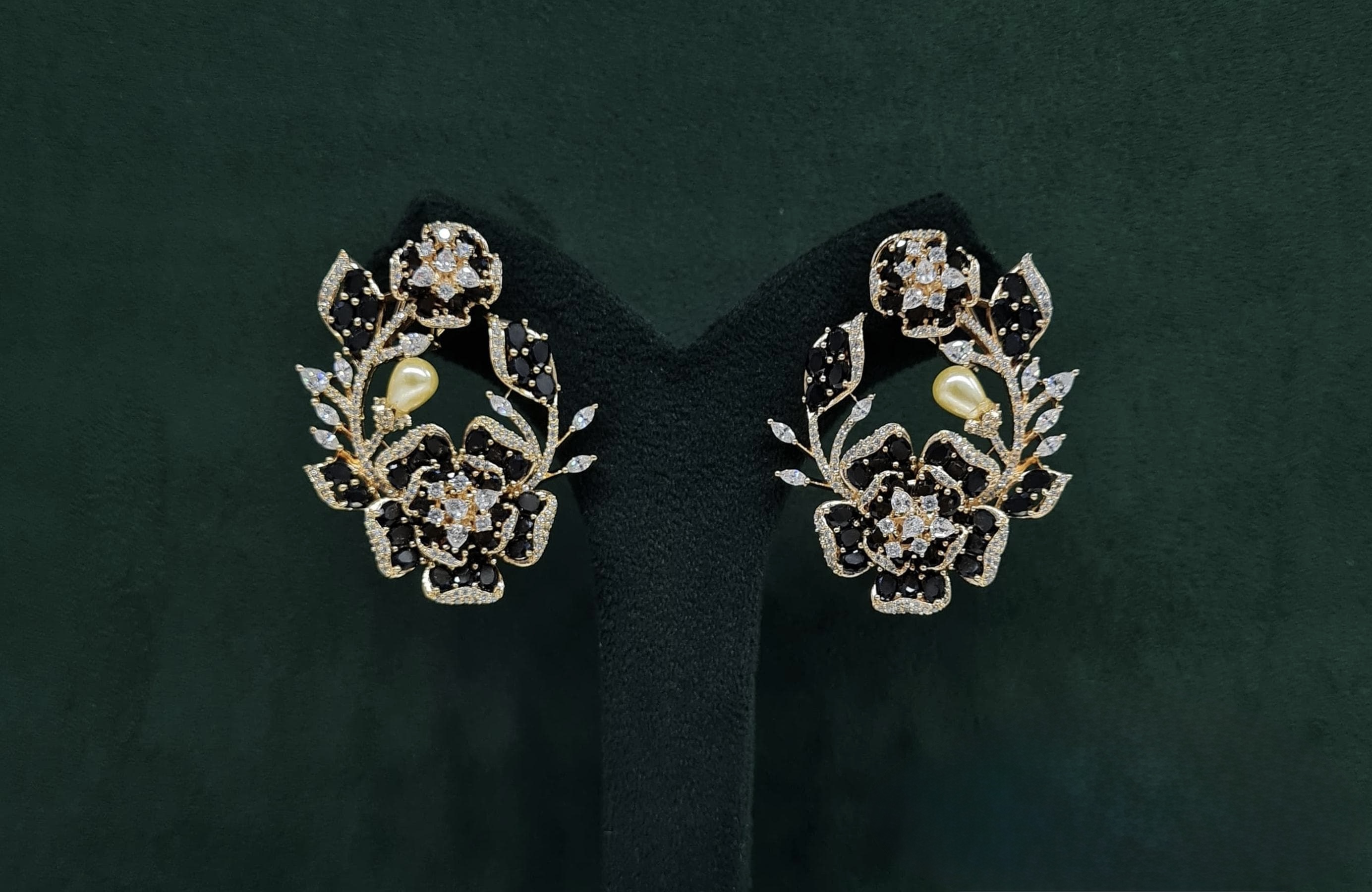 Petal & Pearl Cz Earrings 09078 - 6