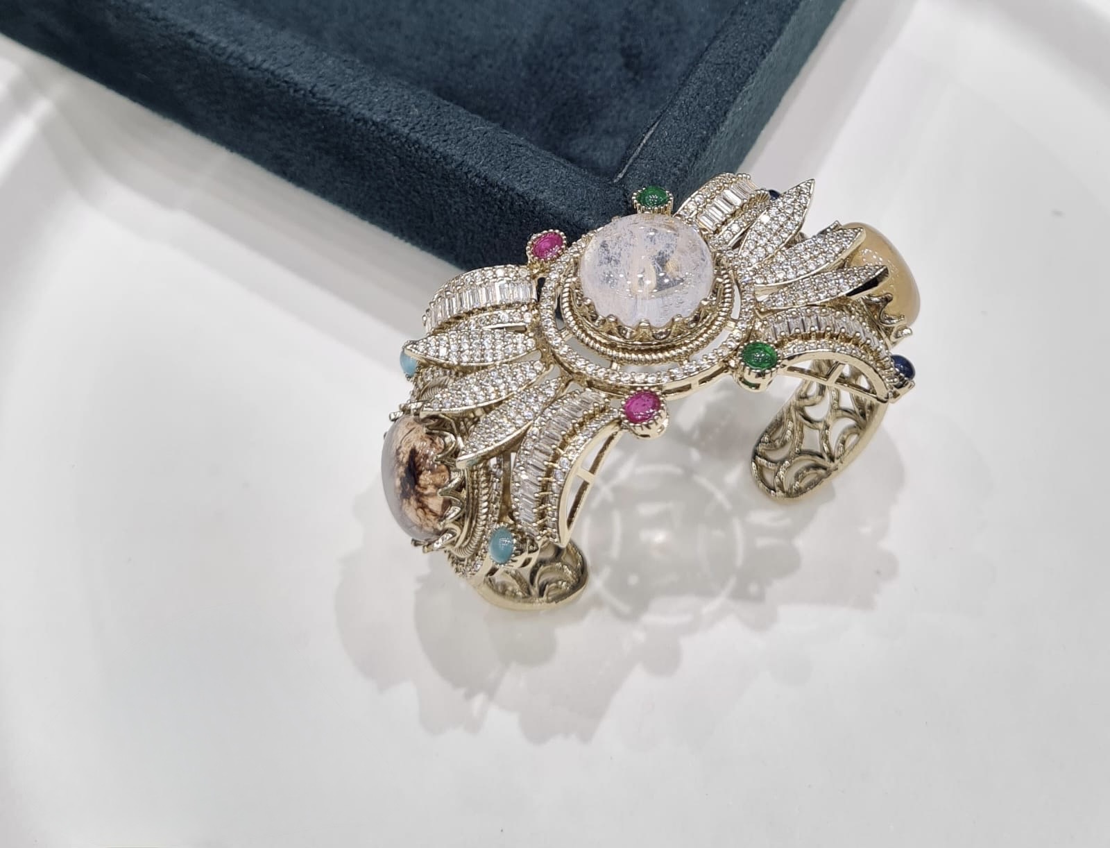 Sabyasachi Kada 07725 - 2