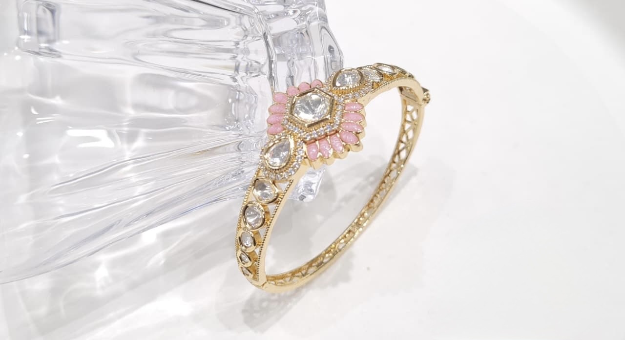 Kundan Kada 07672 - 3