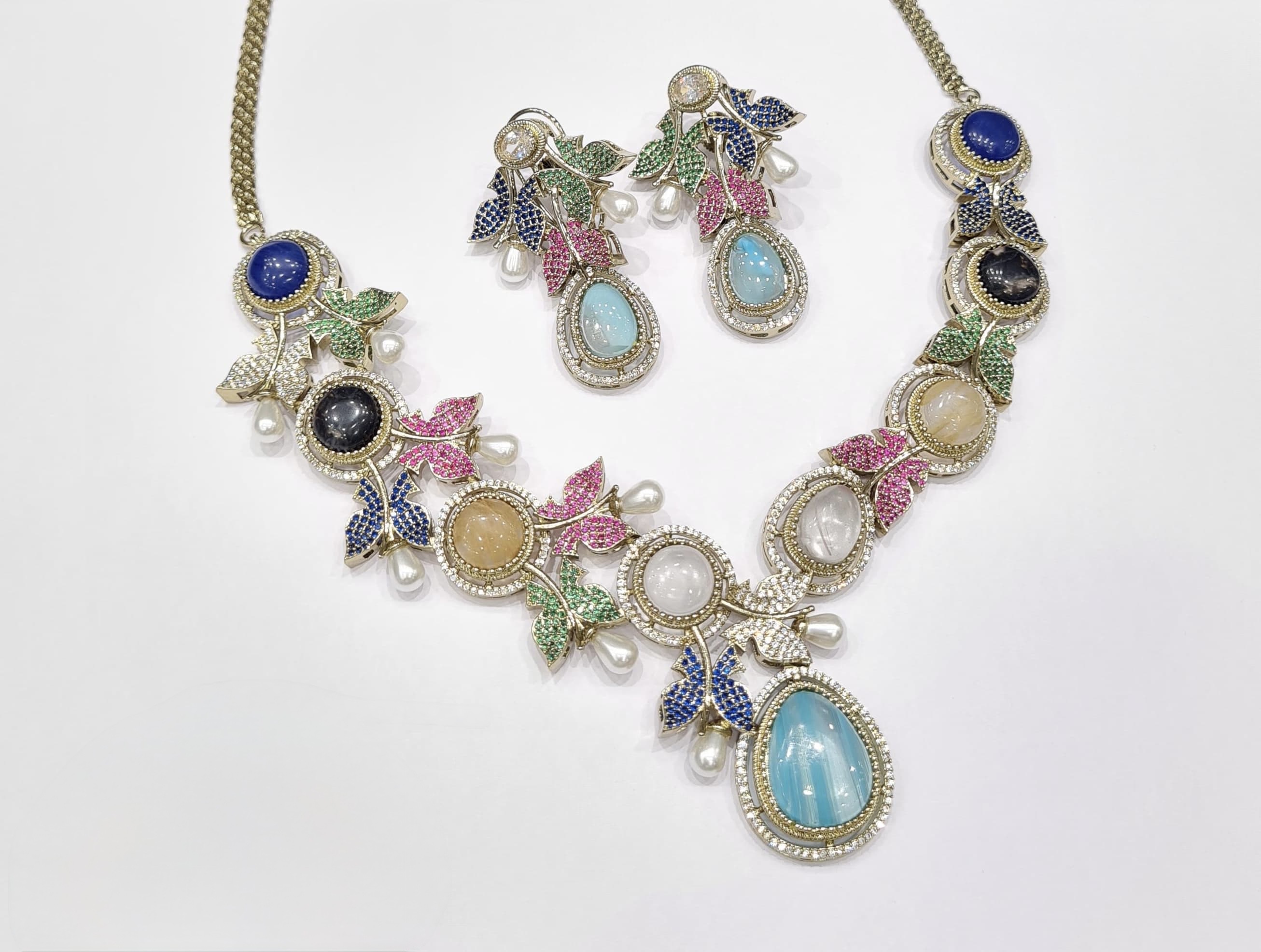 Sabyasachi Necklace 10586 - 4