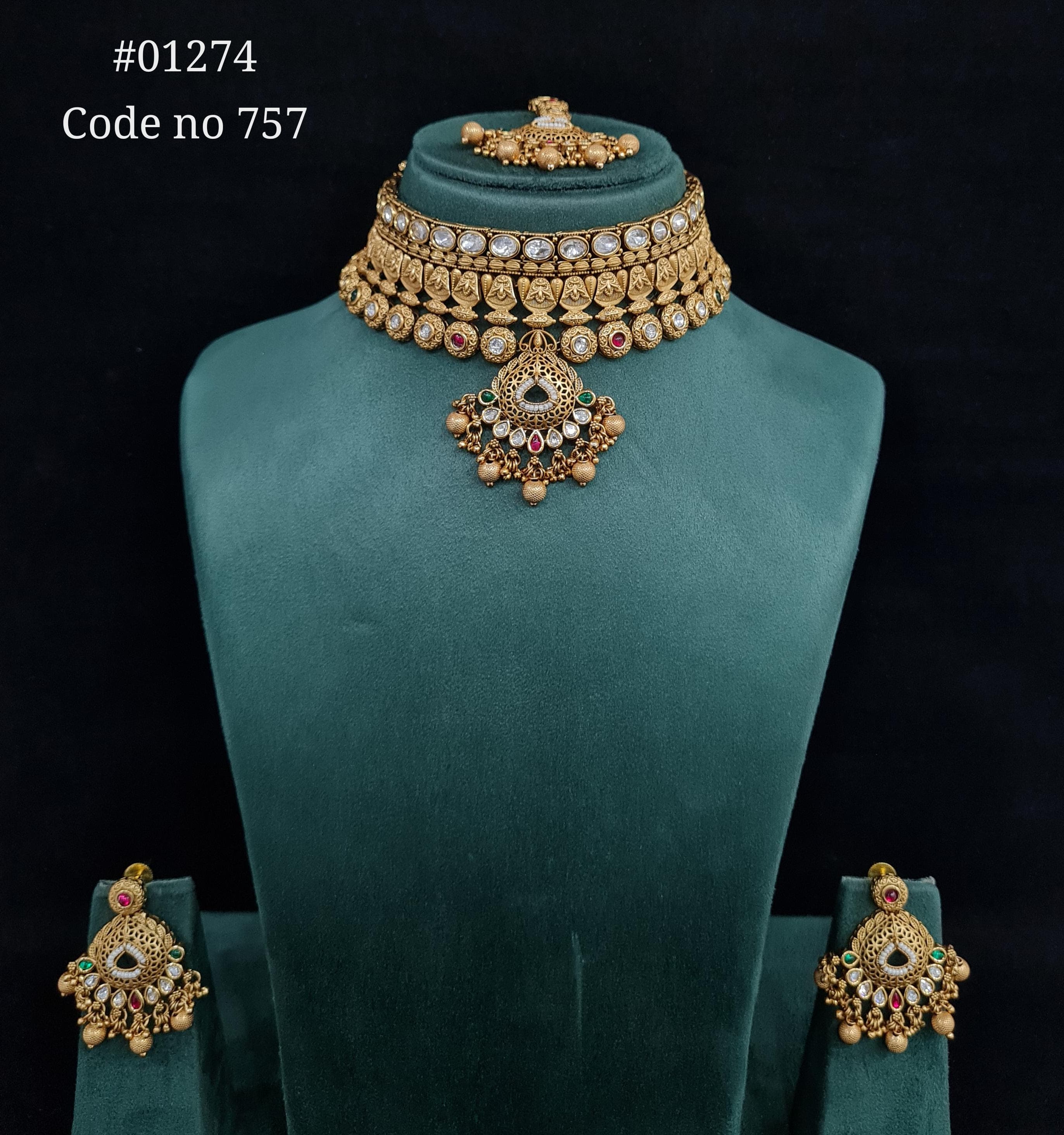 Antique Gold Necklace 01274 - 3