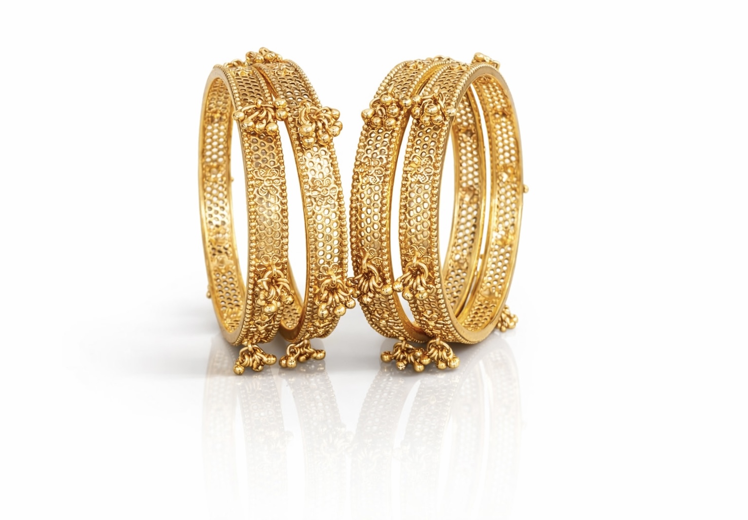 Antique Bangles 08344