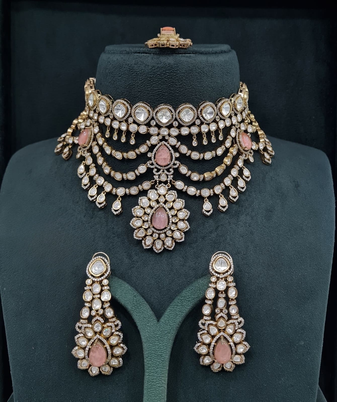 Kundan Bride Set 08105 - 4