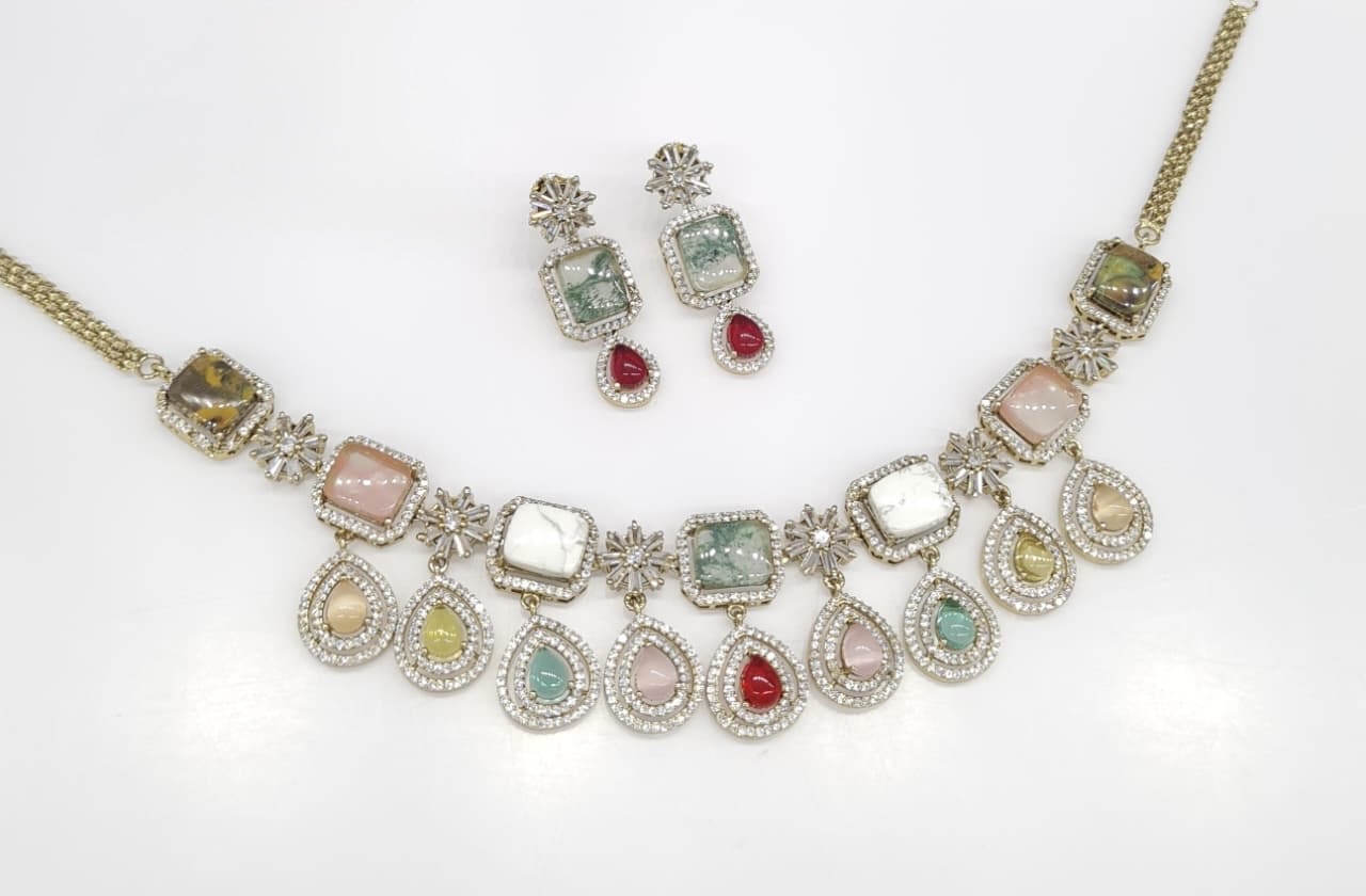 Sabyasachi Necklace 08724 - 12