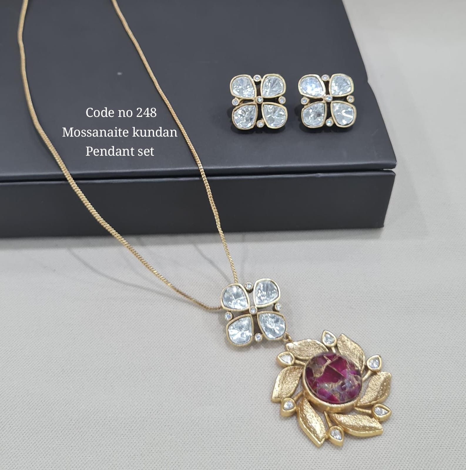 Kundan Pendant Set 00120