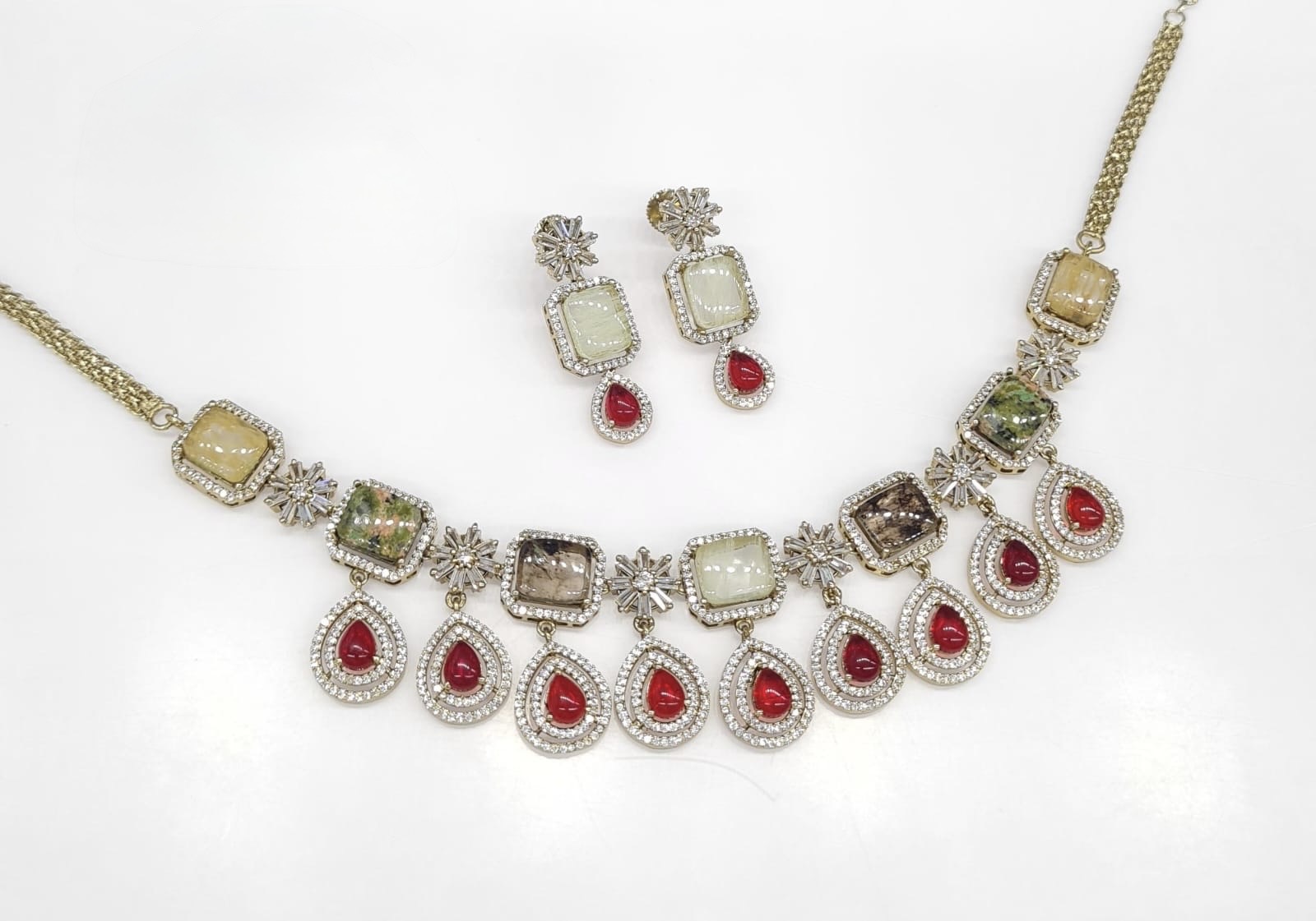 Sabyasachi Necklace 08724 - 14