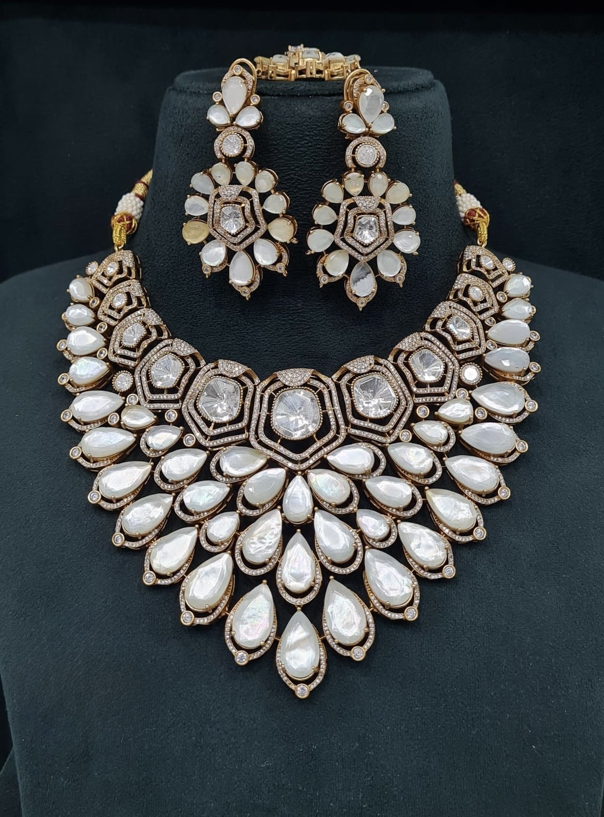 Victorian Bride Set 08061 - 7