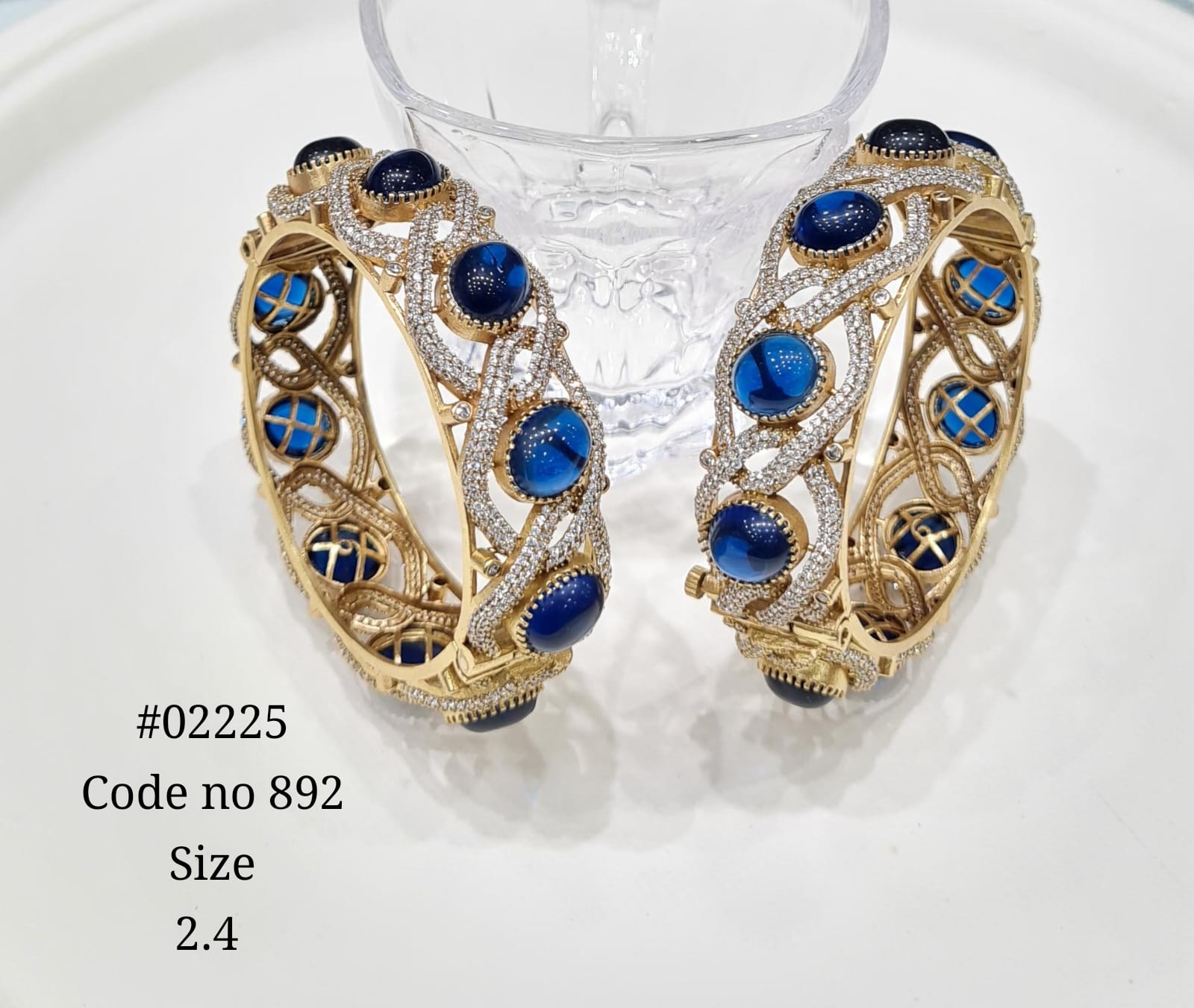 Victorian bangles 02225 - 6