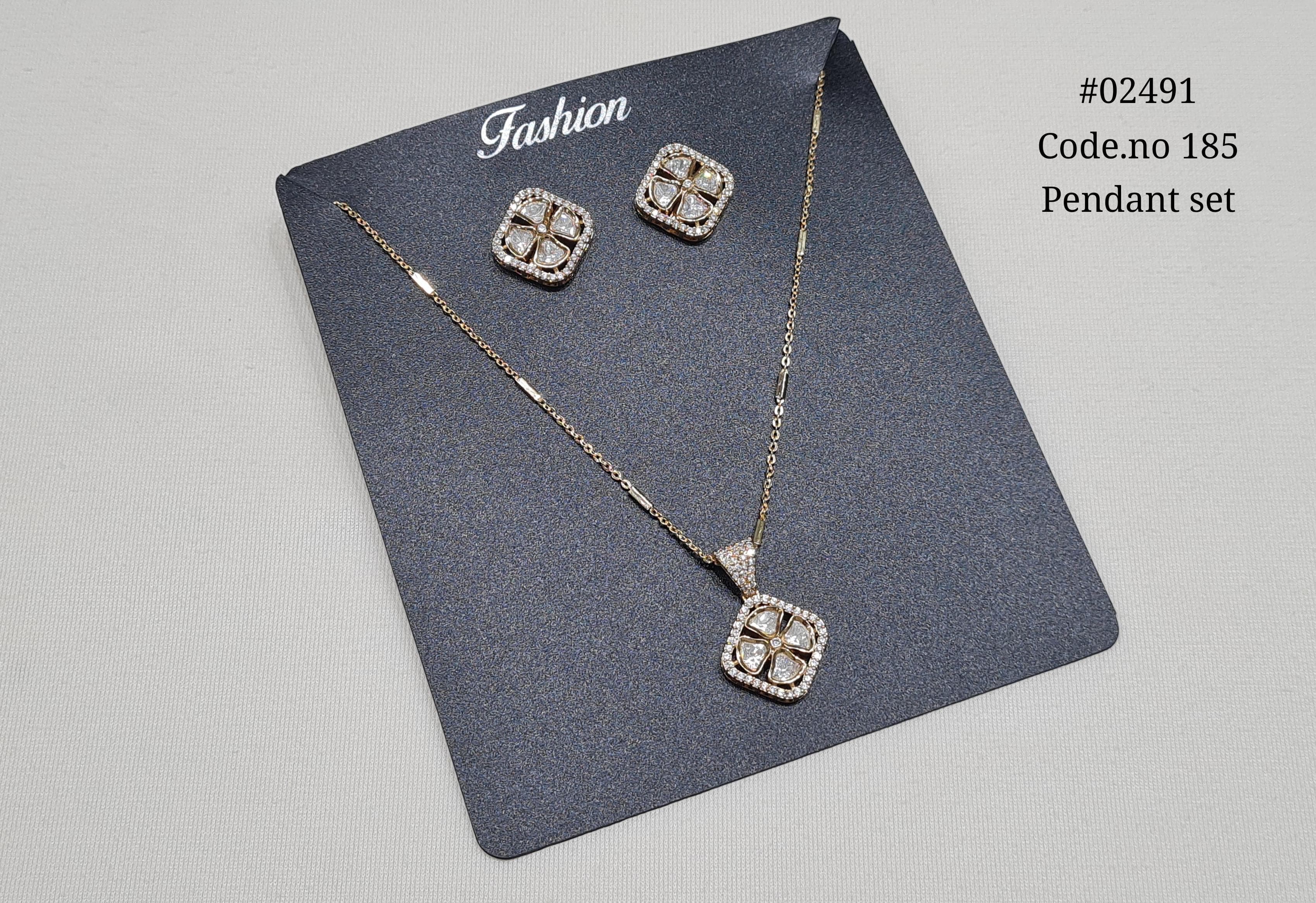 Kundan Pendant 02491