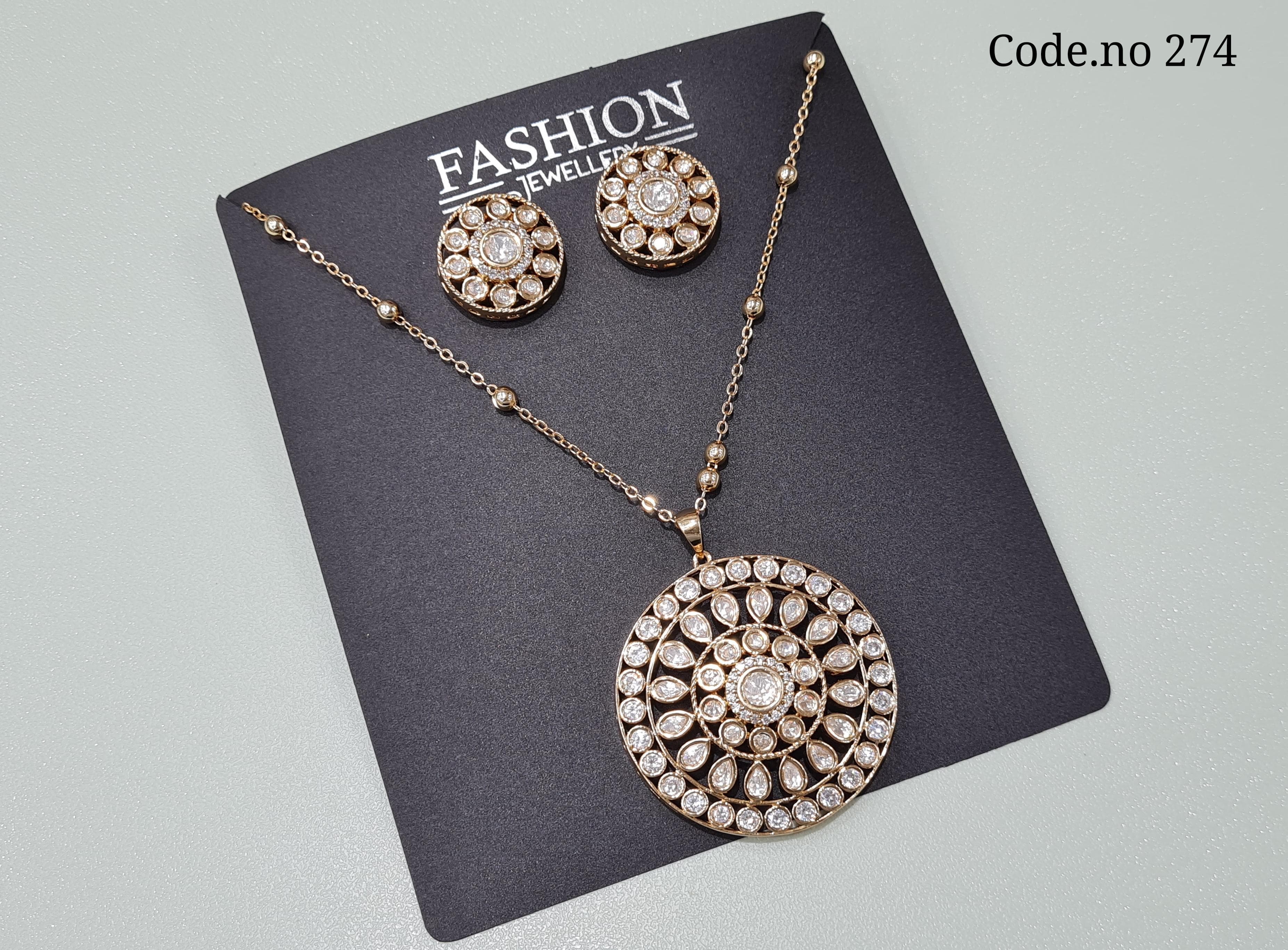 Kundan pendant set 00532 - 3