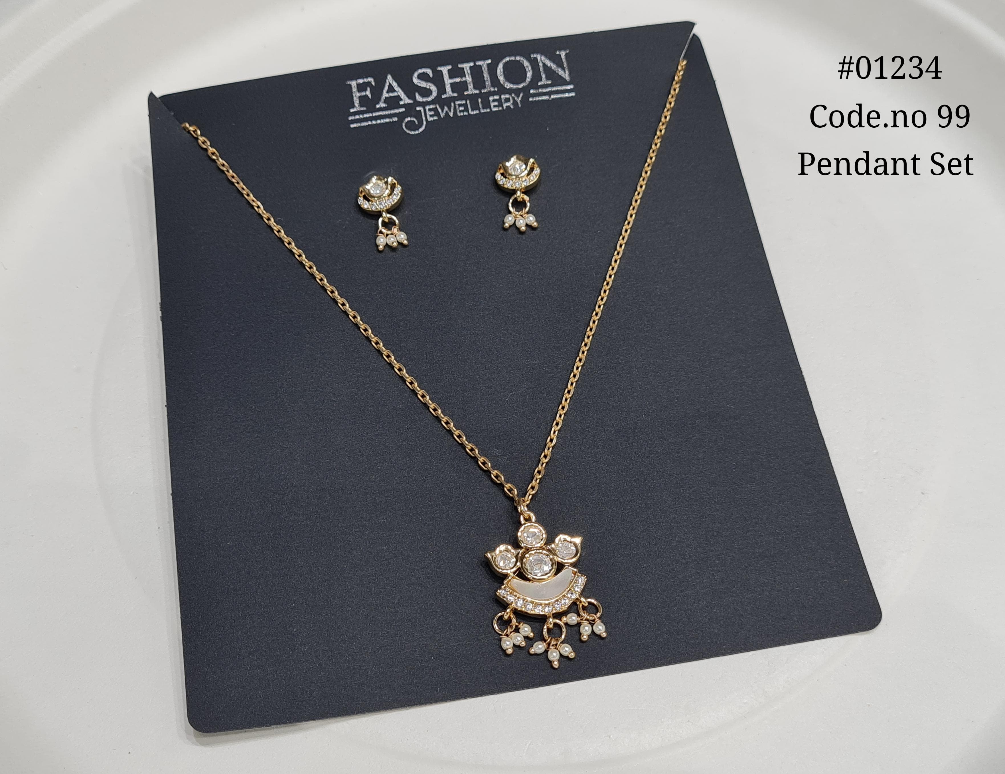 Kundan Pendant 01234 - 3