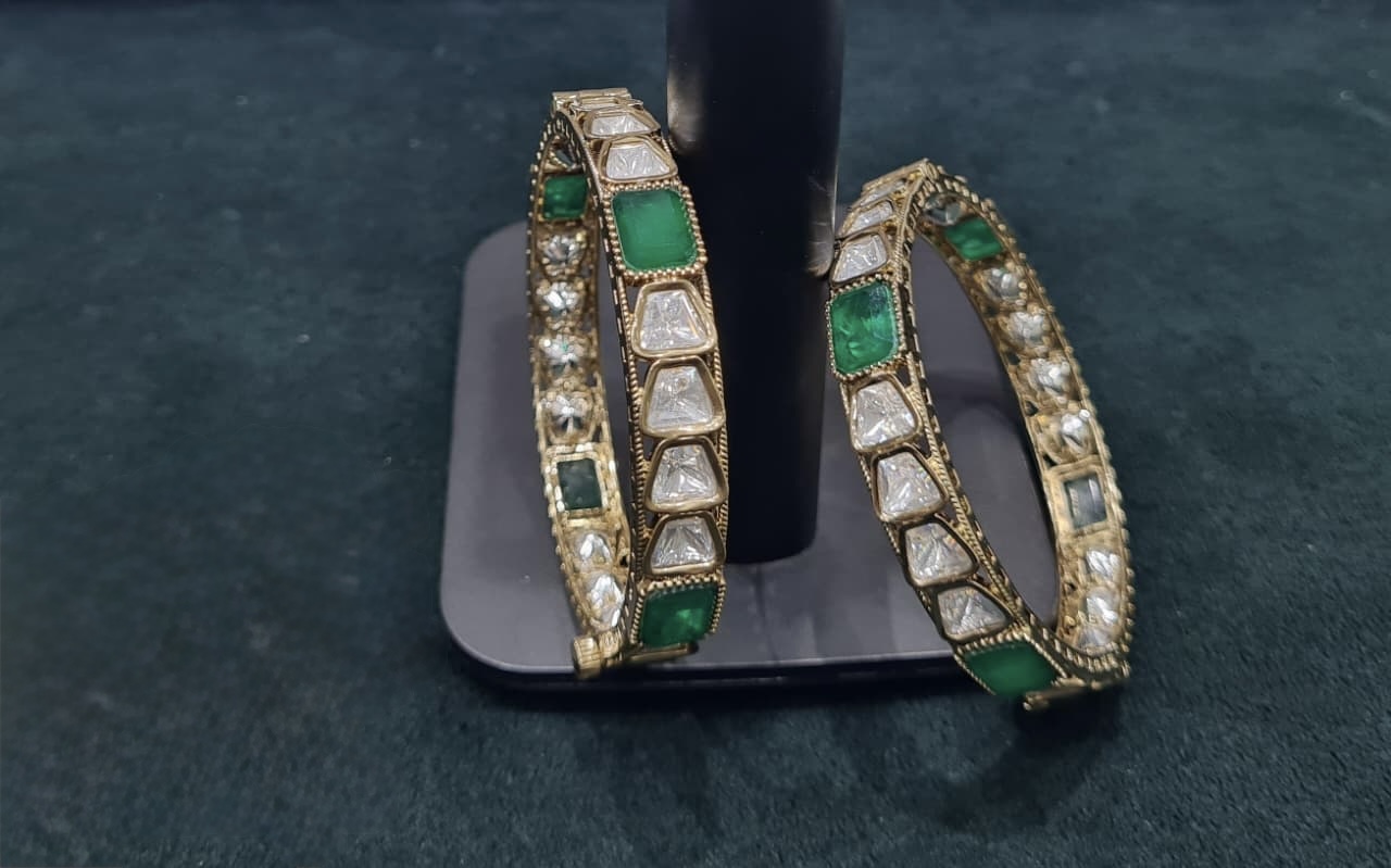 Kundan Bangle 04739 - 6