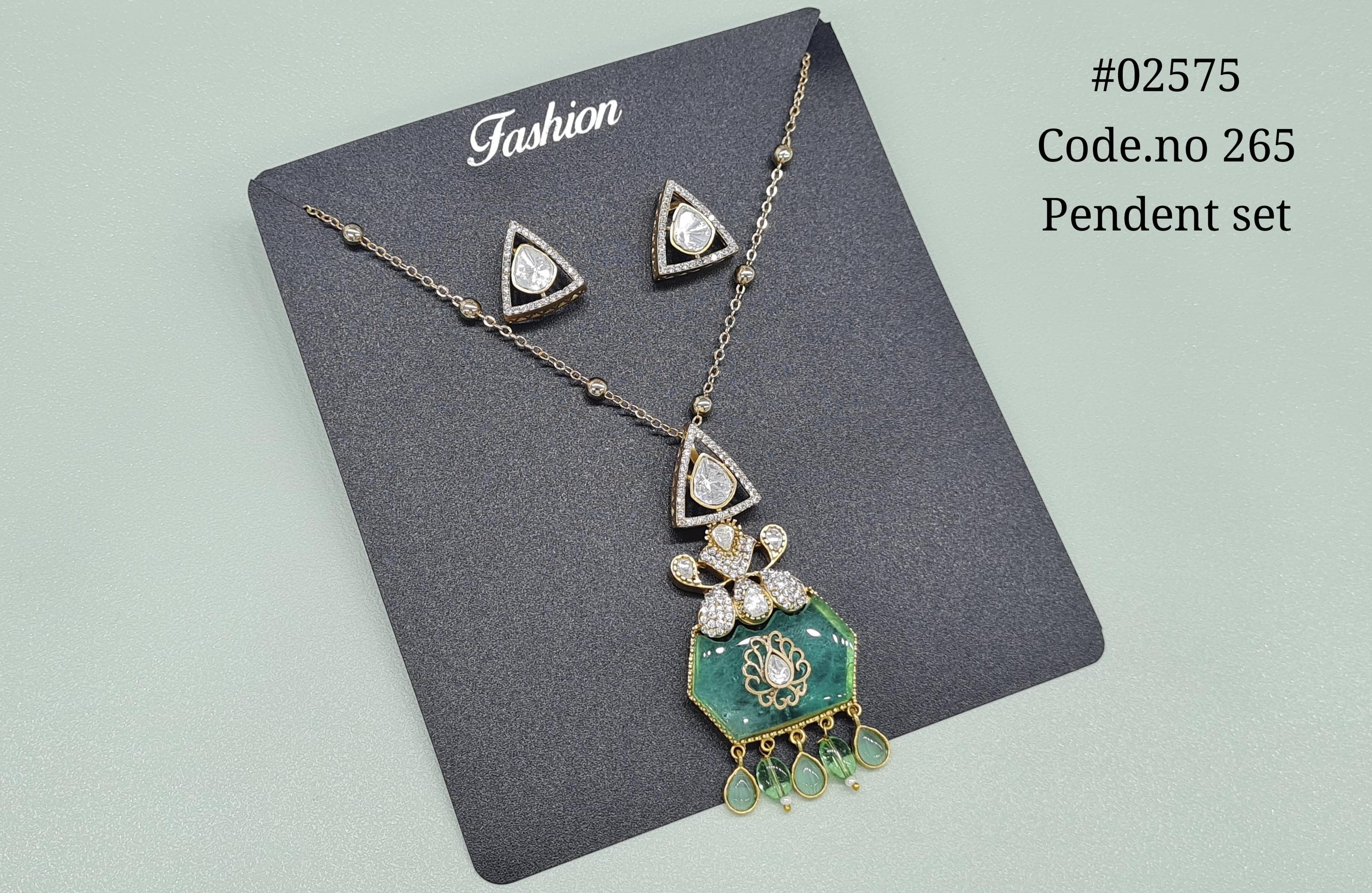 Kundan pendant 02575