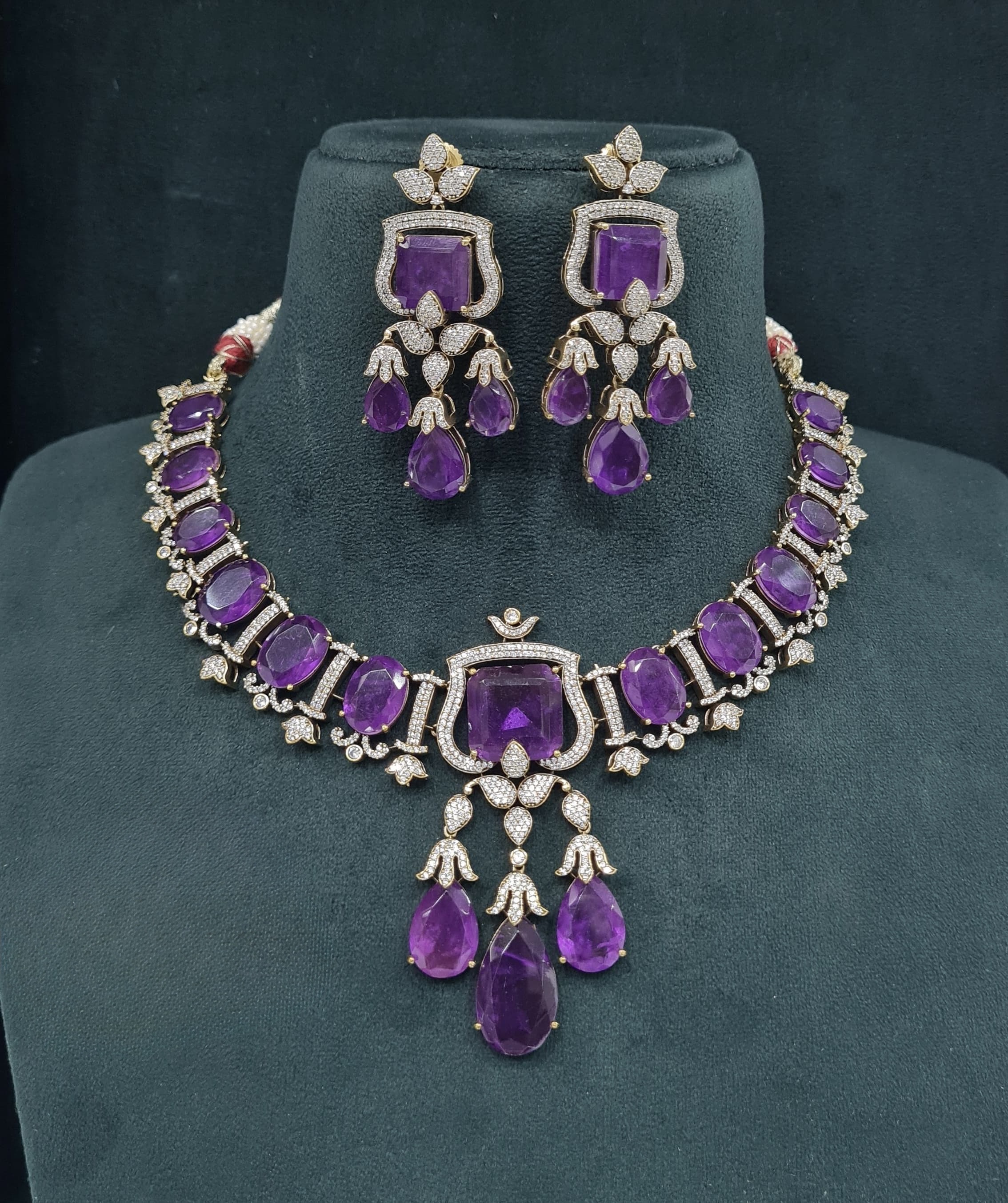 Victorian Necklace 05544 - 5