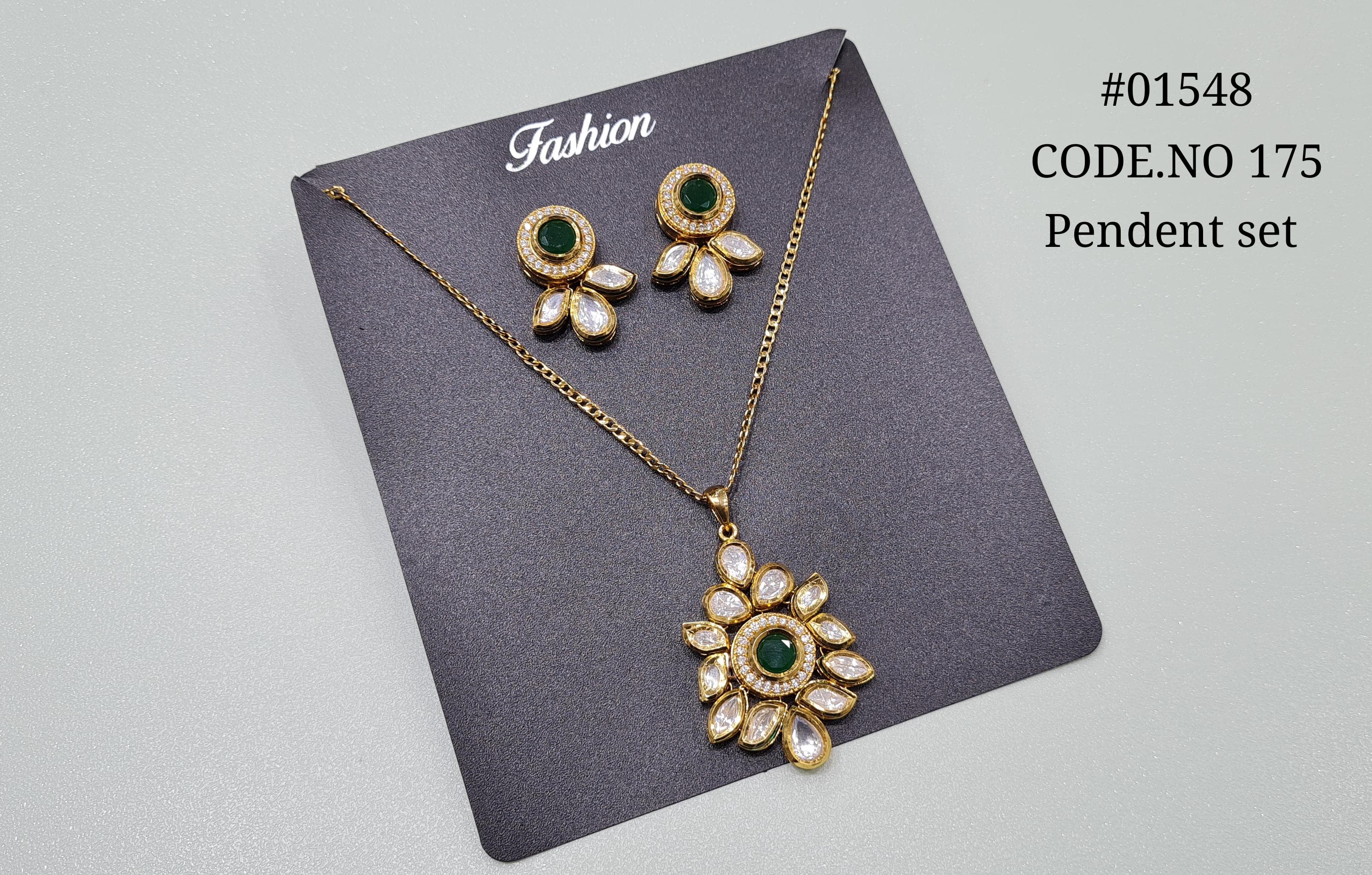Kundan pendant 01548
