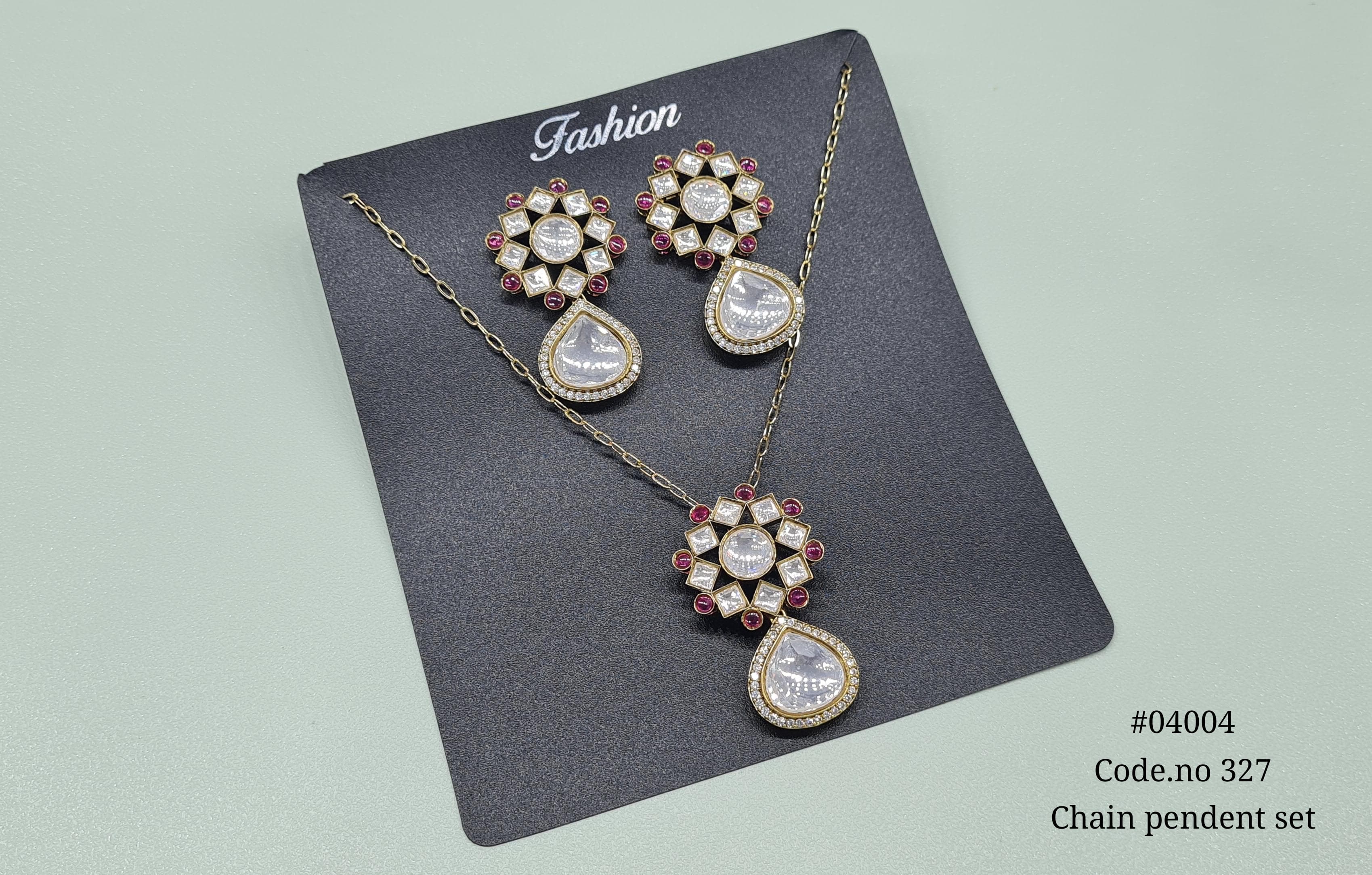 Kundan Pendant 04004