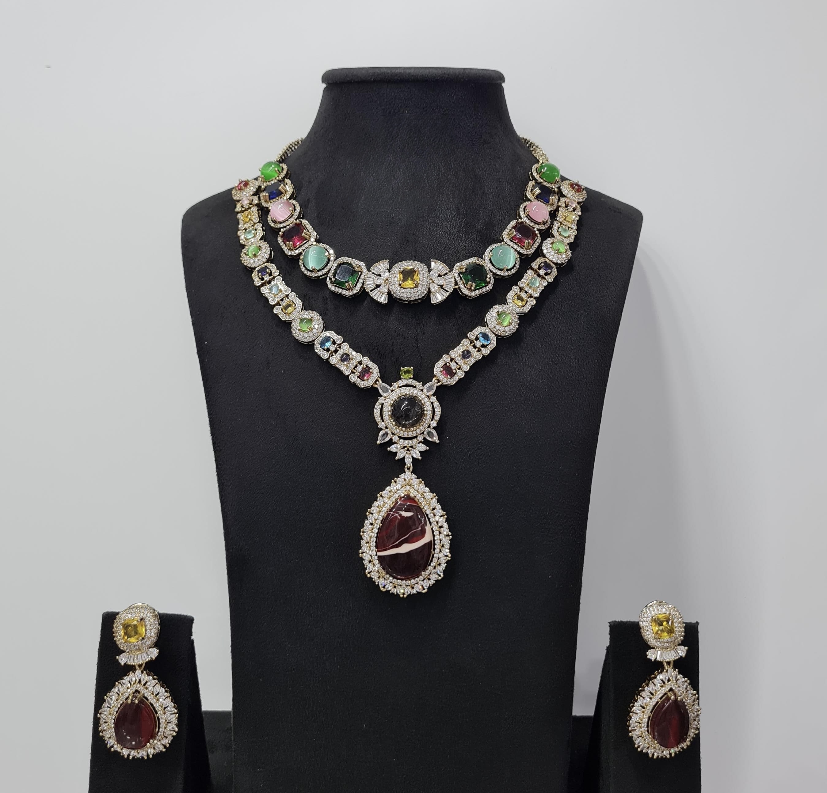 Sabyasachi Necklace 08438 - 10