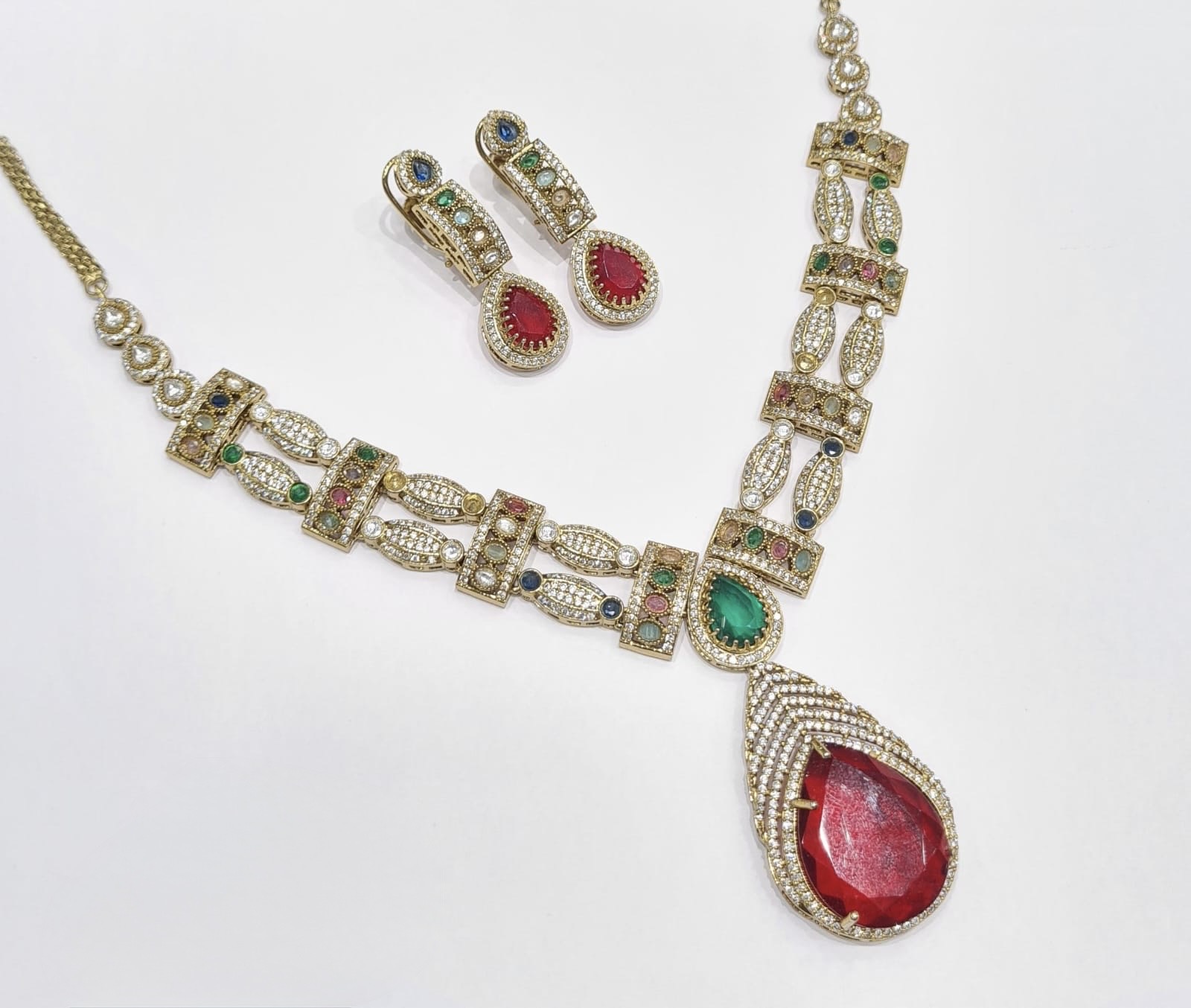 Sabyasachi Necklace 10313 - 6