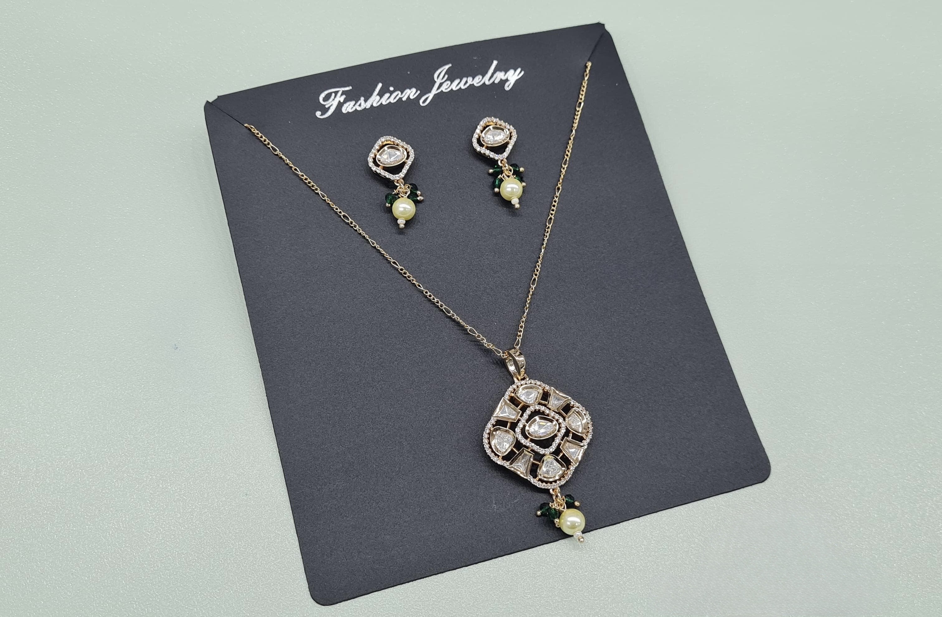 Kundan Pendant 07975 - 3