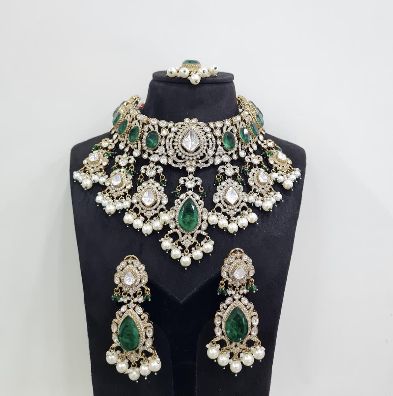 Kundan Bride Set 05348 - 3