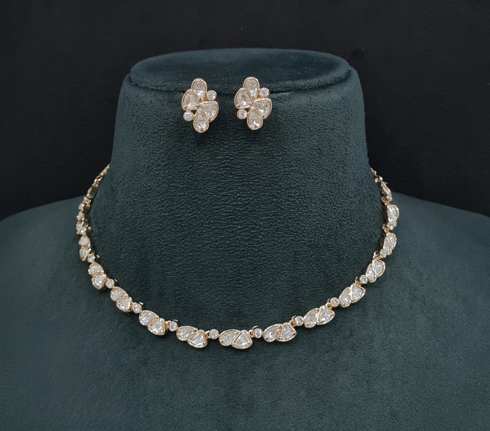 Kundan Necklace 09258 - 3