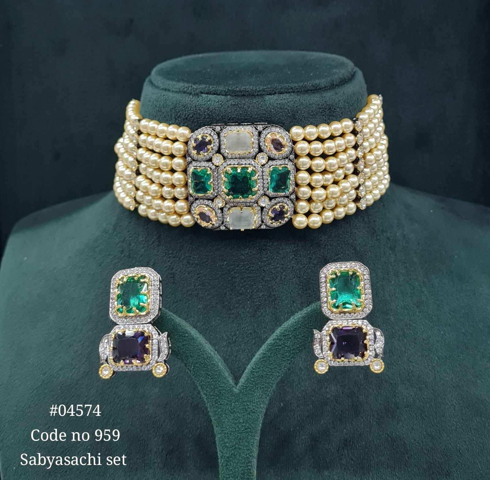 Sabyasachi Choker 04574 - 7