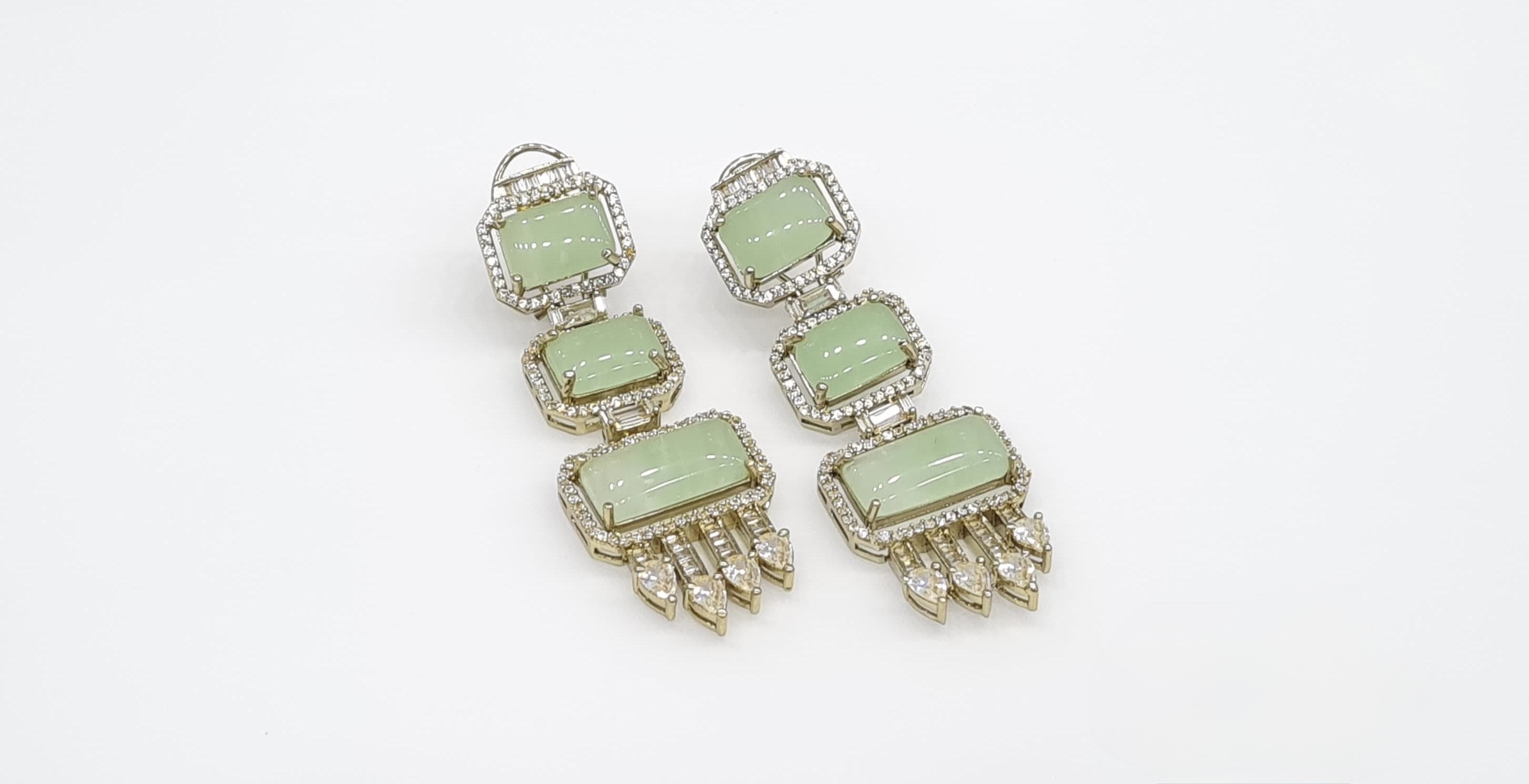 Sabyasachi Earrings 09407 - 5