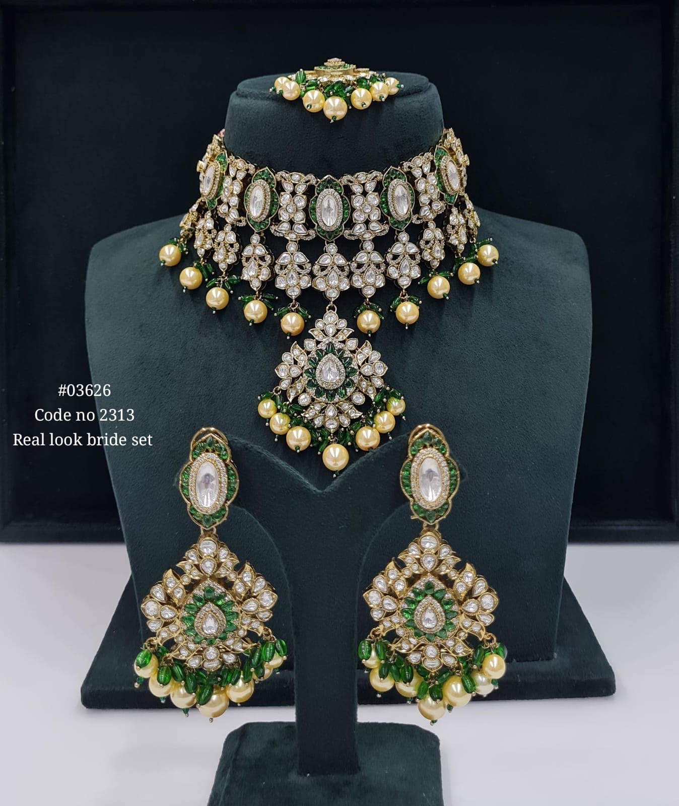 Kundan Bride Set 03626 - 6