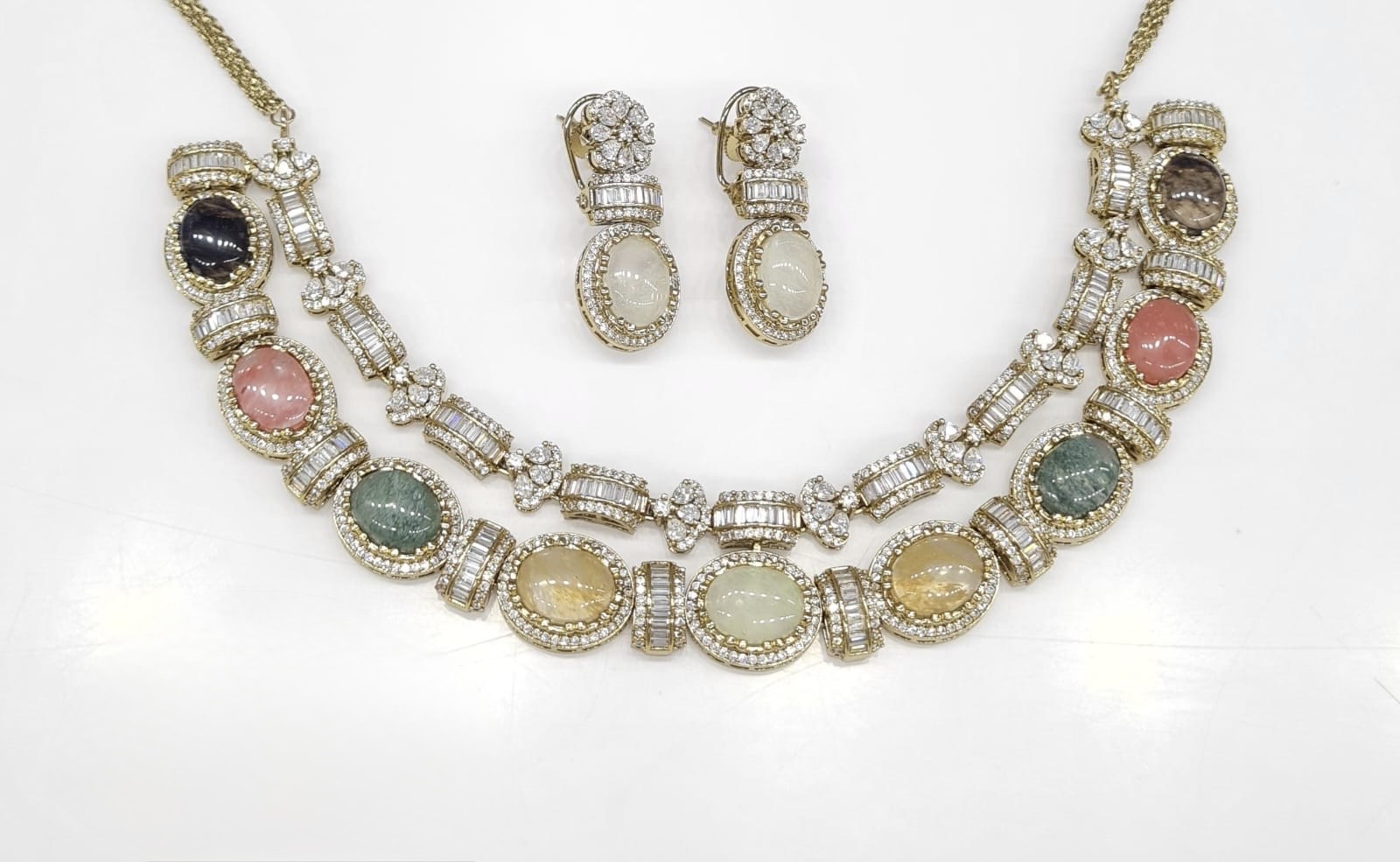 Sabyasachi Necklace 08725 - 5