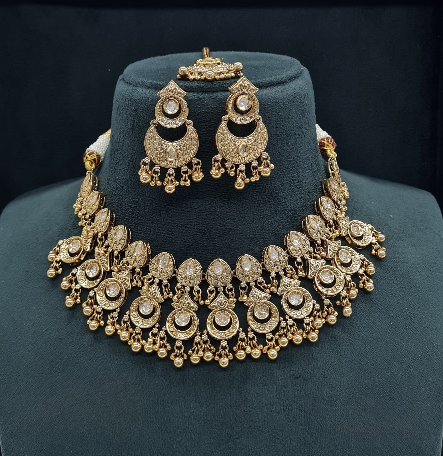 Heritage Necklace 07497 - 3