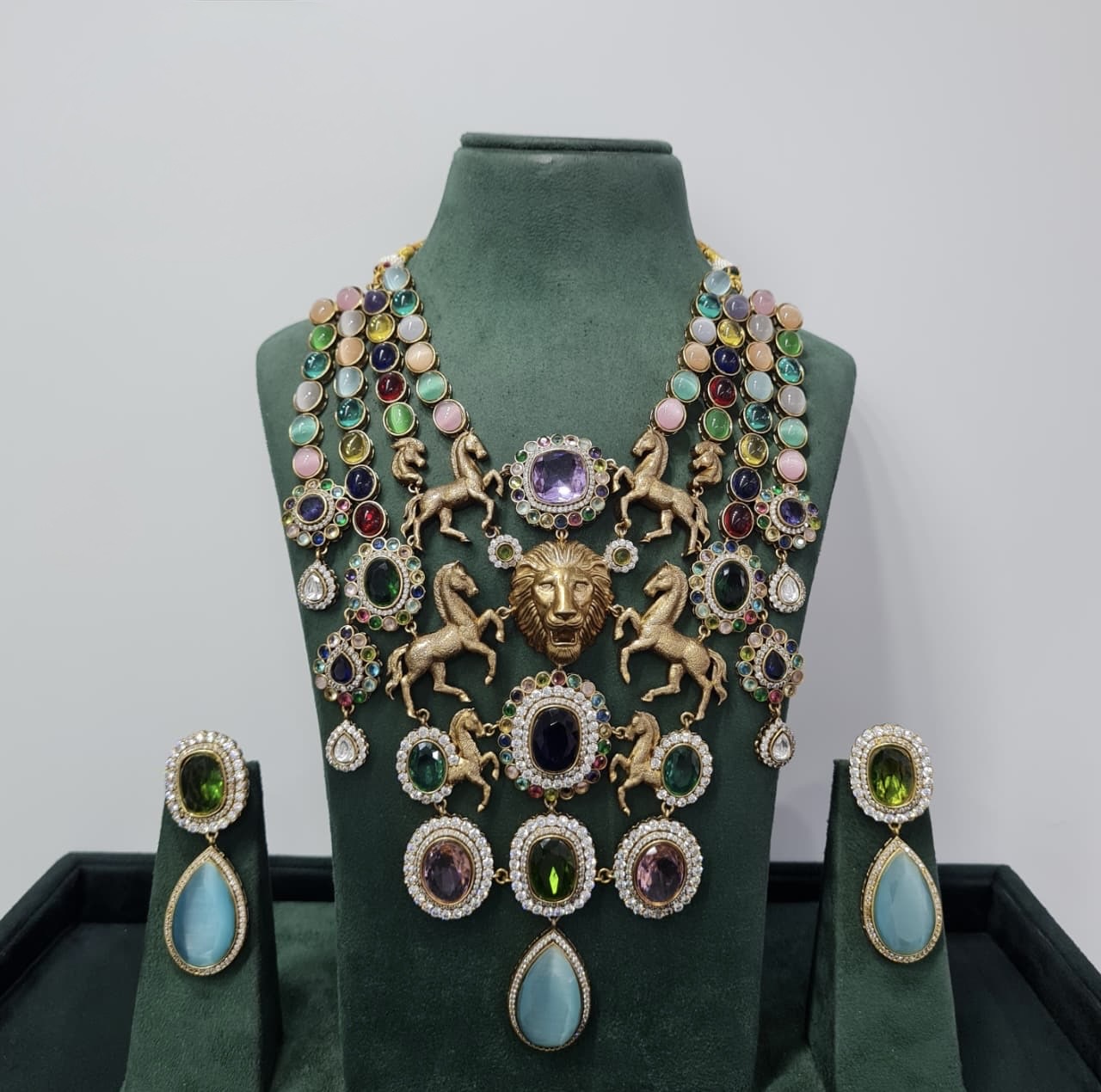 Sabyasachi Bib Necklace 08730 - 5