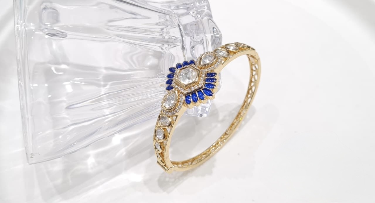 Kundan Kada 07672 - 2
