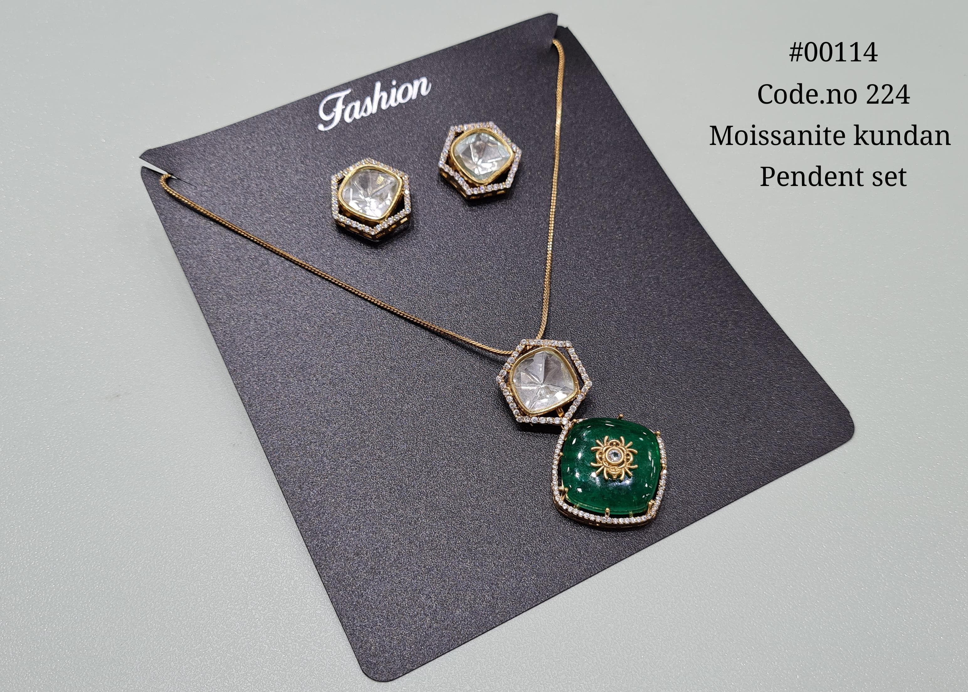 Kundan Pendant set 00114 - 5