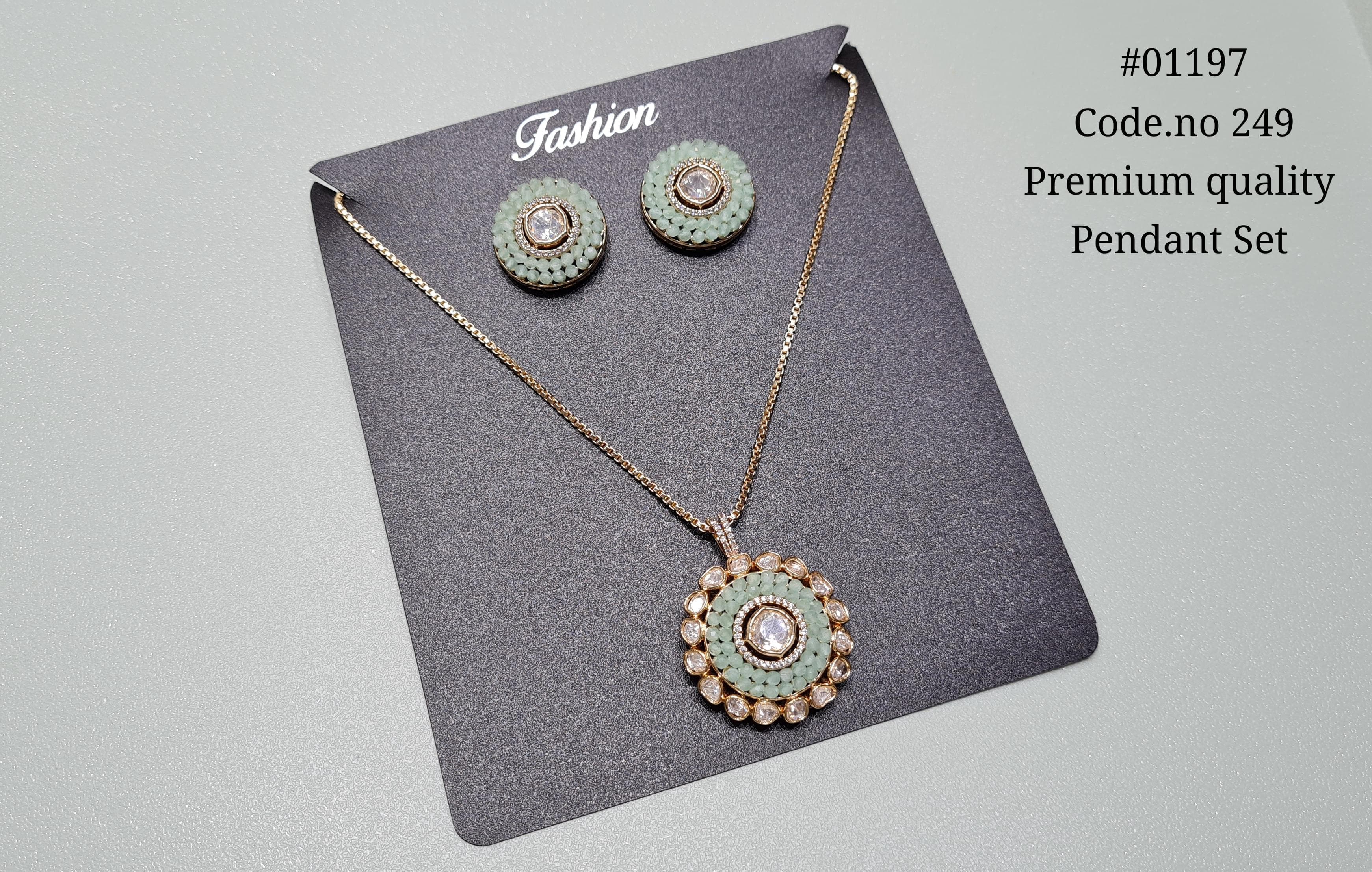 Kundan Pendant Set 01197 - 6