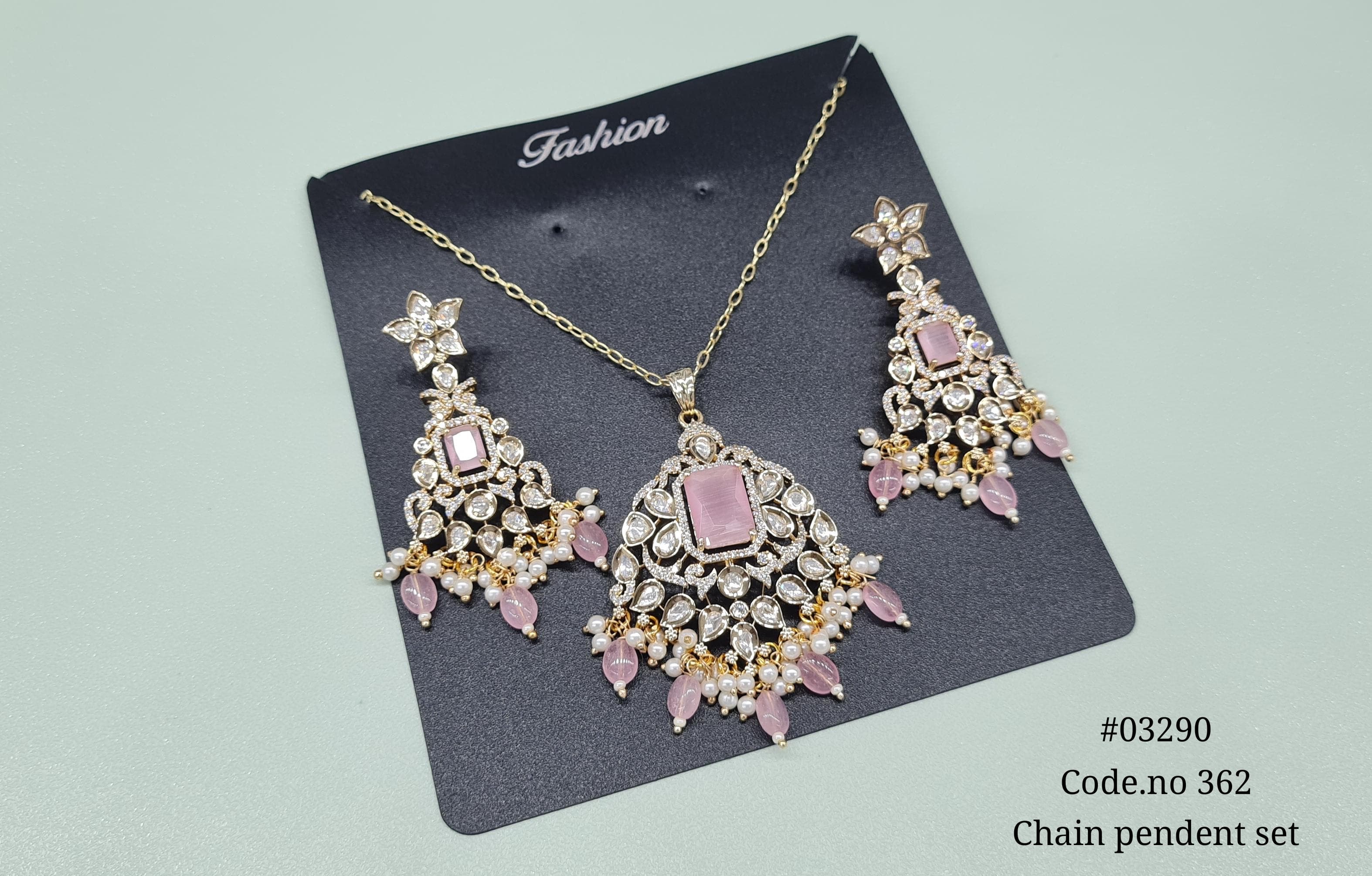 Kundan pendant 03290 - 4