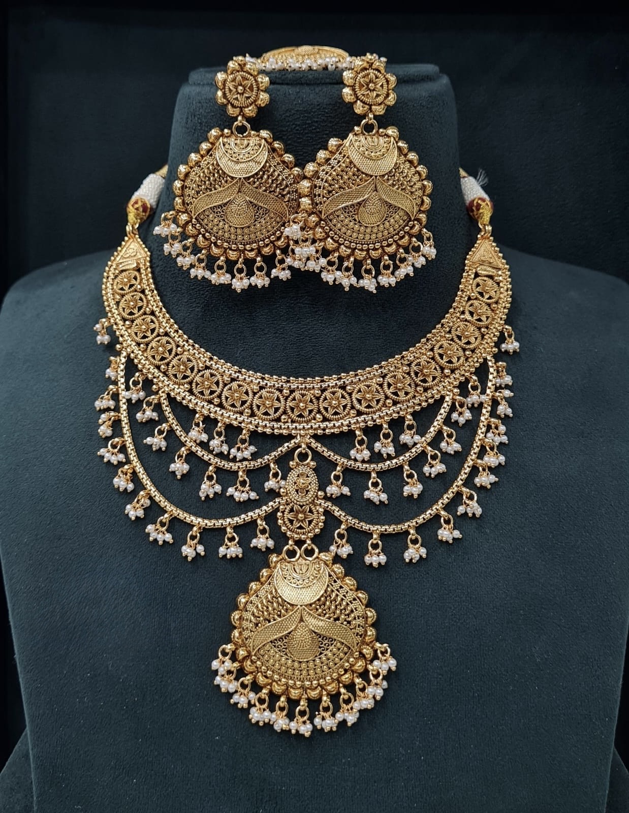 Heritage Necklace 07500