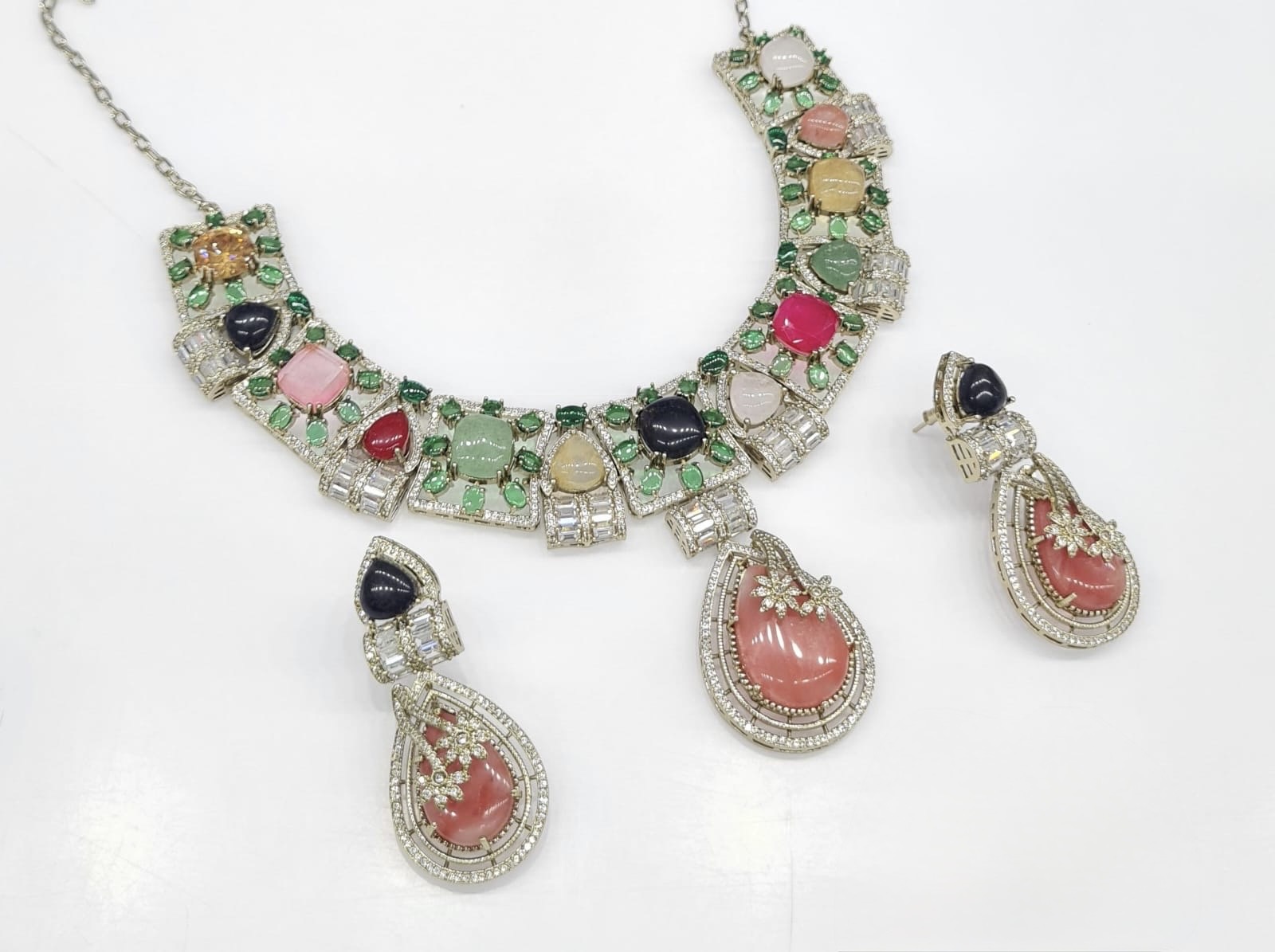 Sabyasachi Necklace 10040 - 8