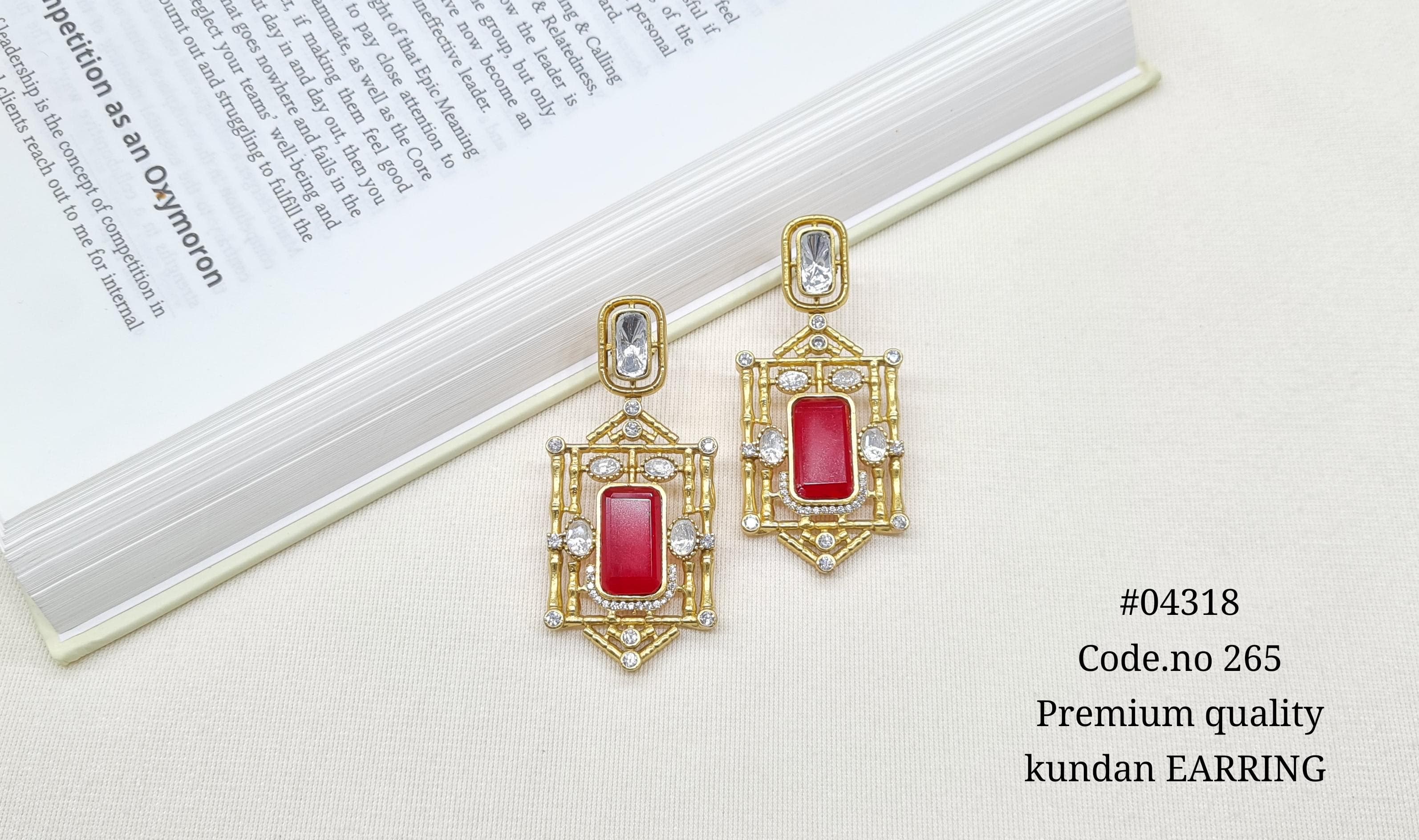 Kundan Earring 04318 - 5