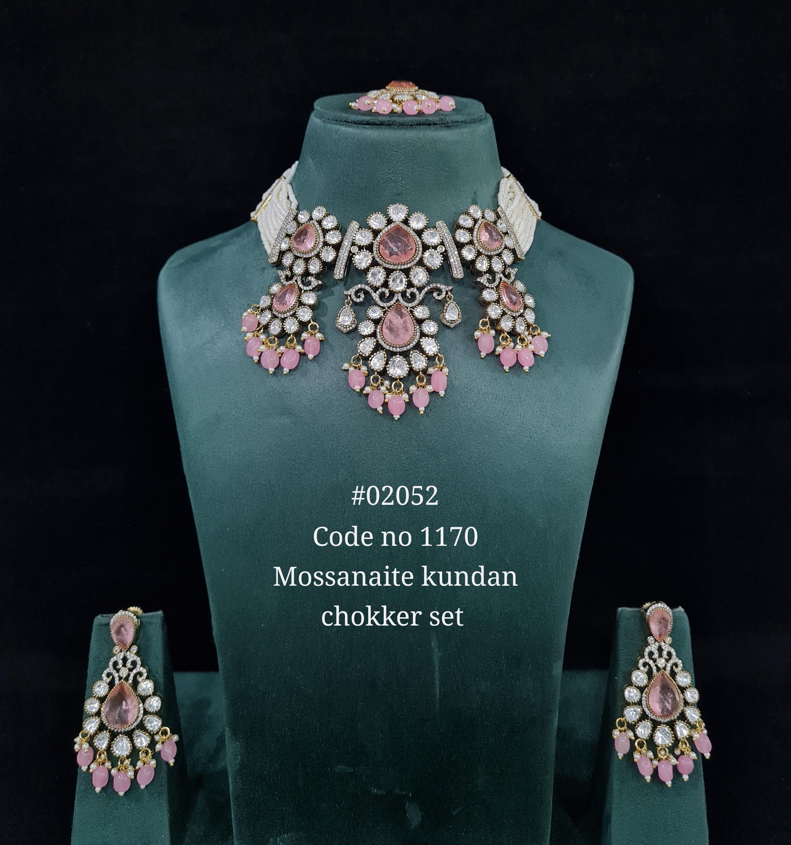 Victorian Doublet Choker 02052 - 6