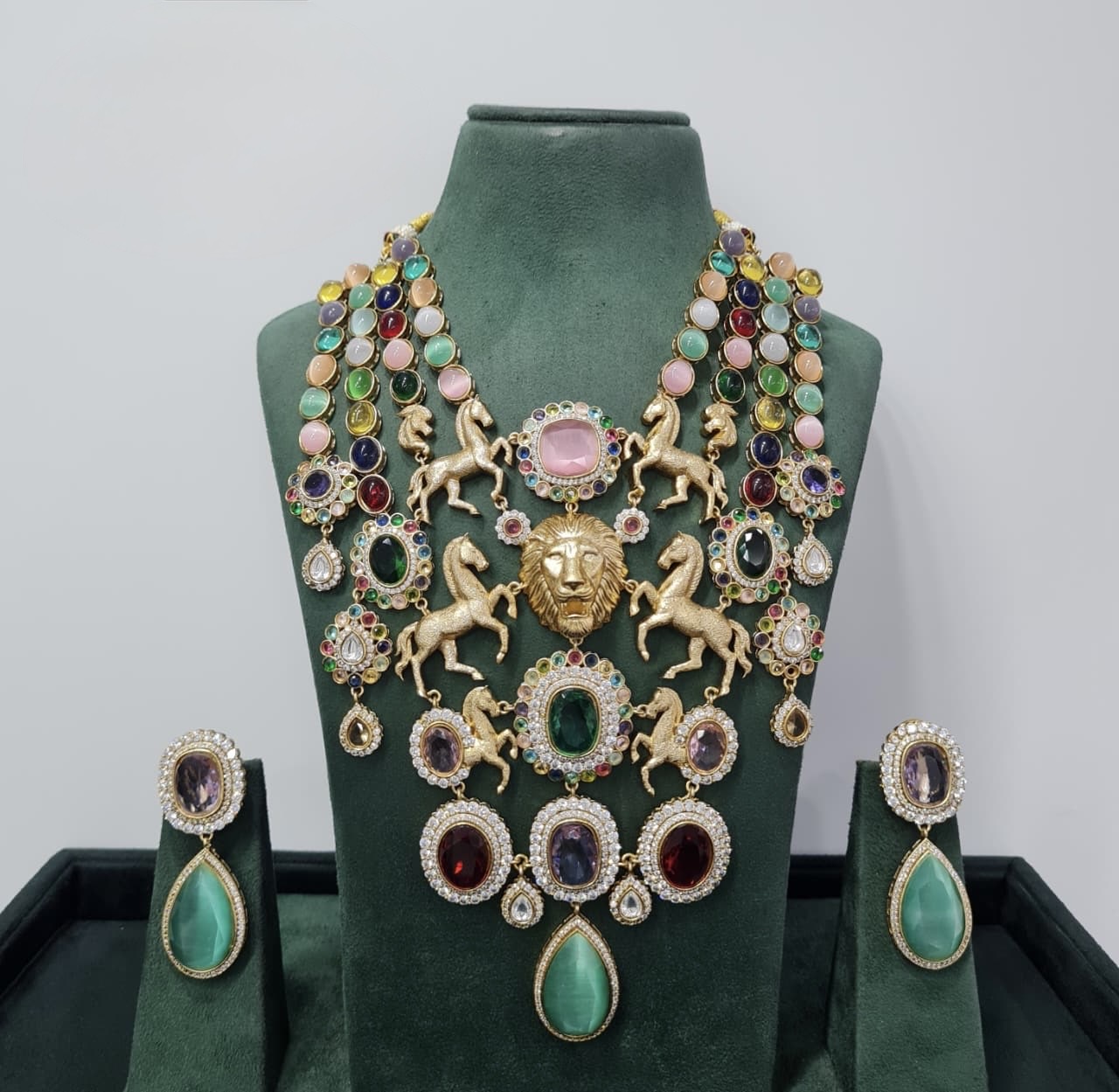 Sabyasachi Bib Necklace 08730 - 3