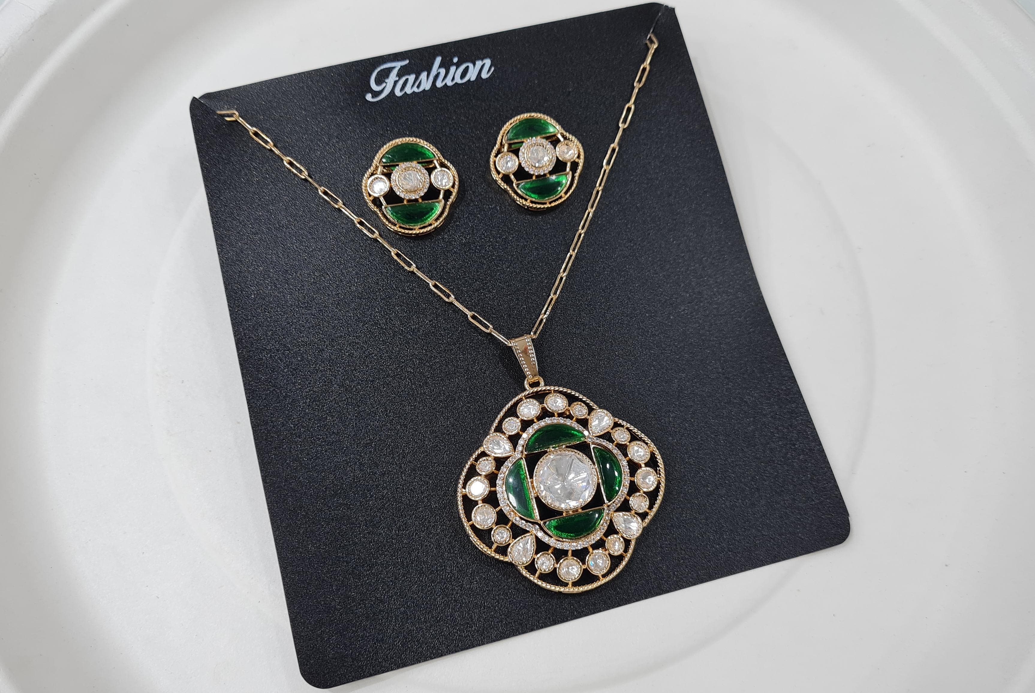 Kundan pendant set 00538 - 3