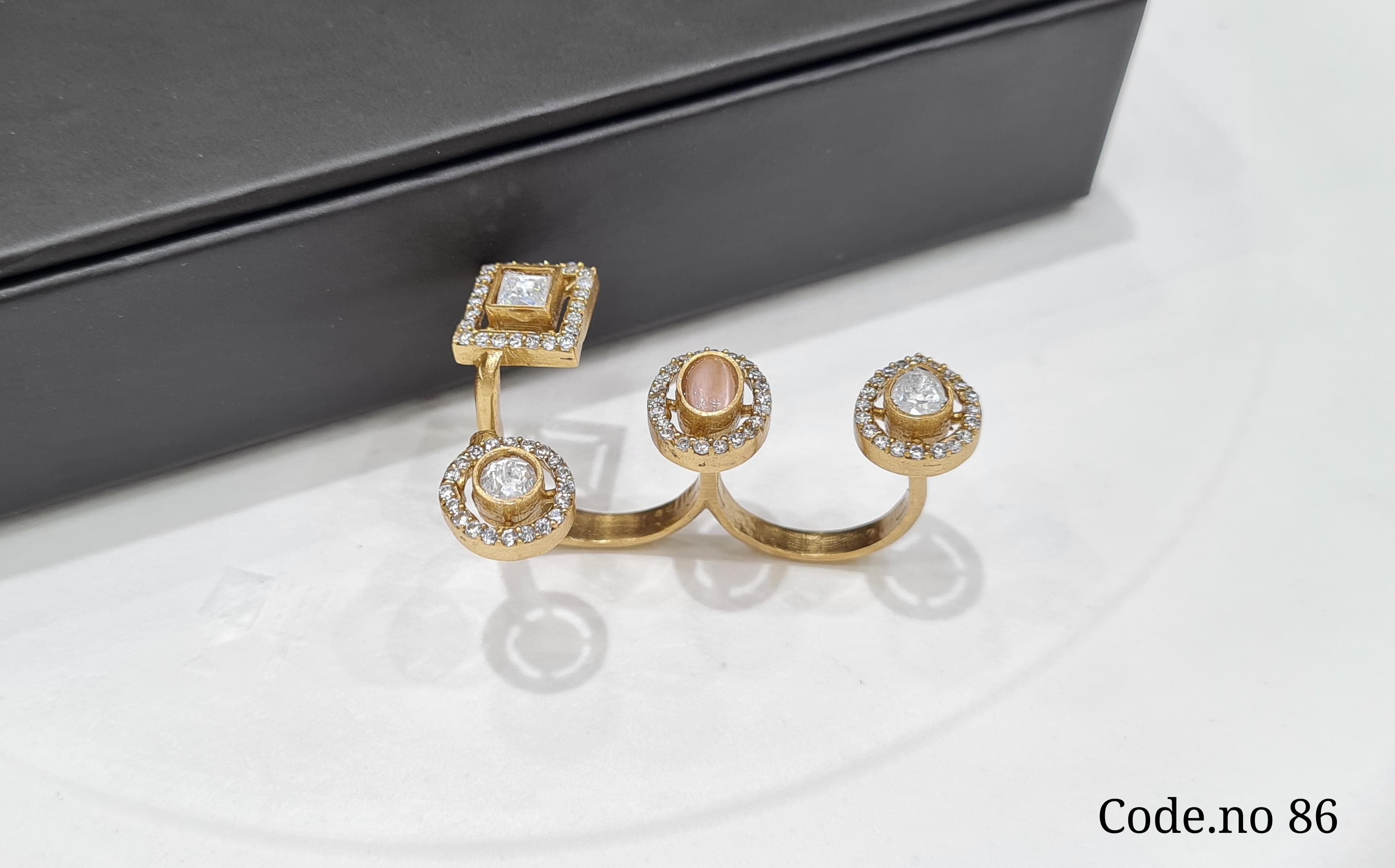 KUNDAN FINGER RING 00065 - 8