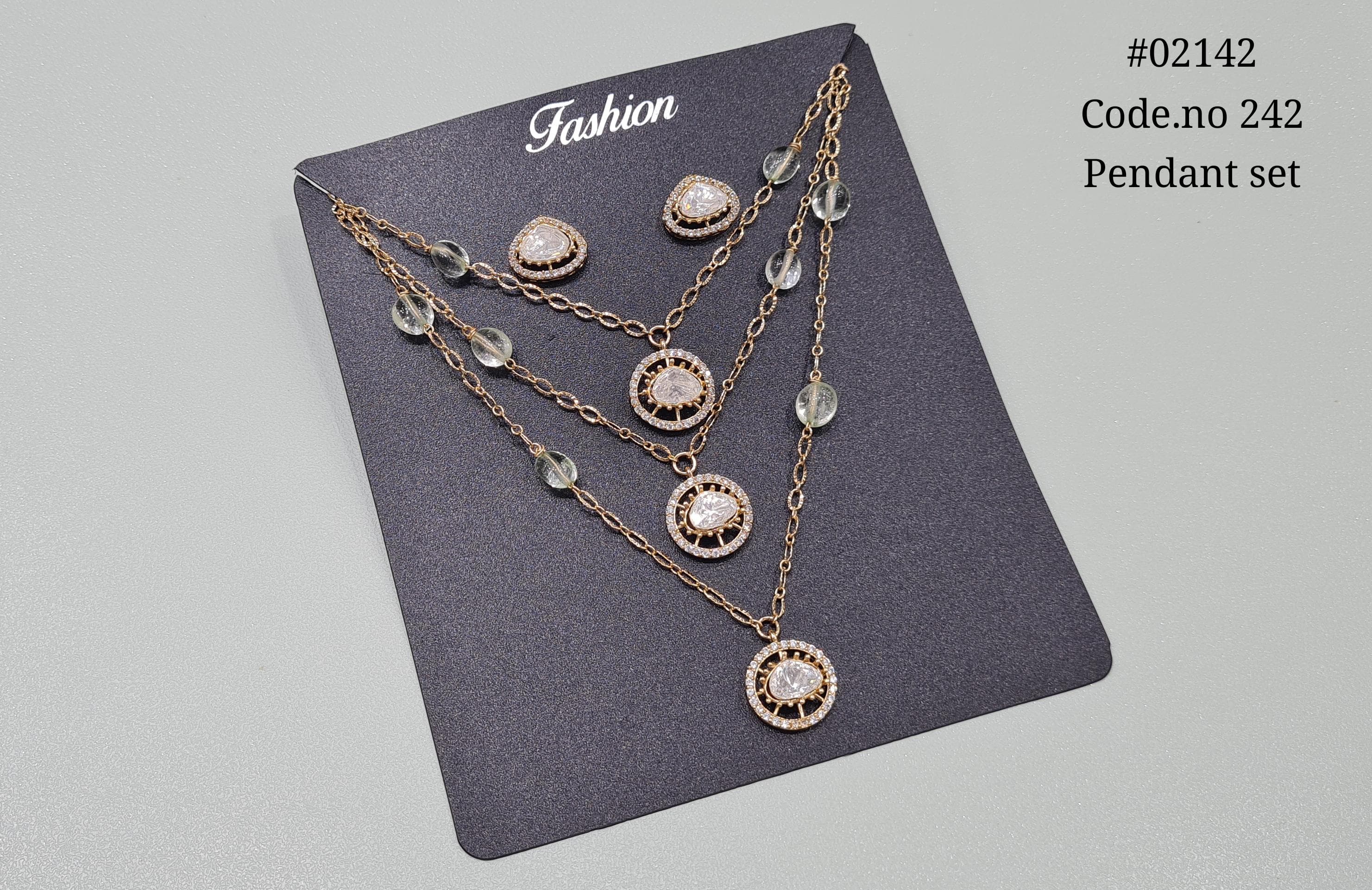 Kundan pendant 02142 - 4