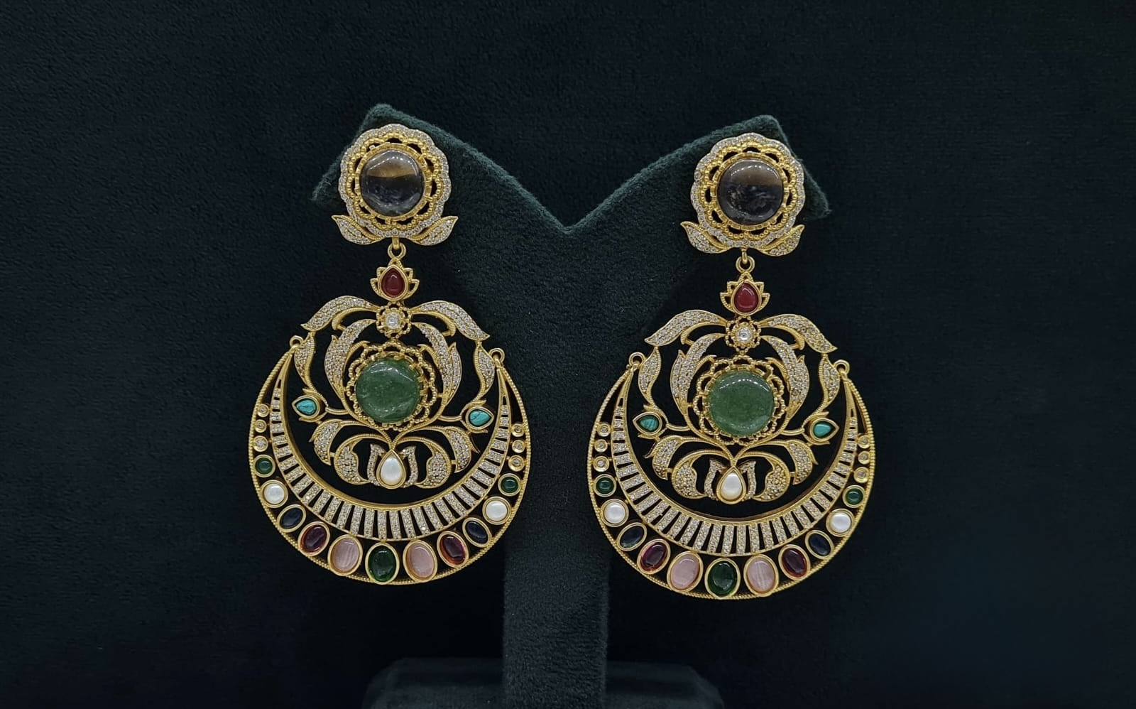 Sabyasachi Earrings 08408 - 19